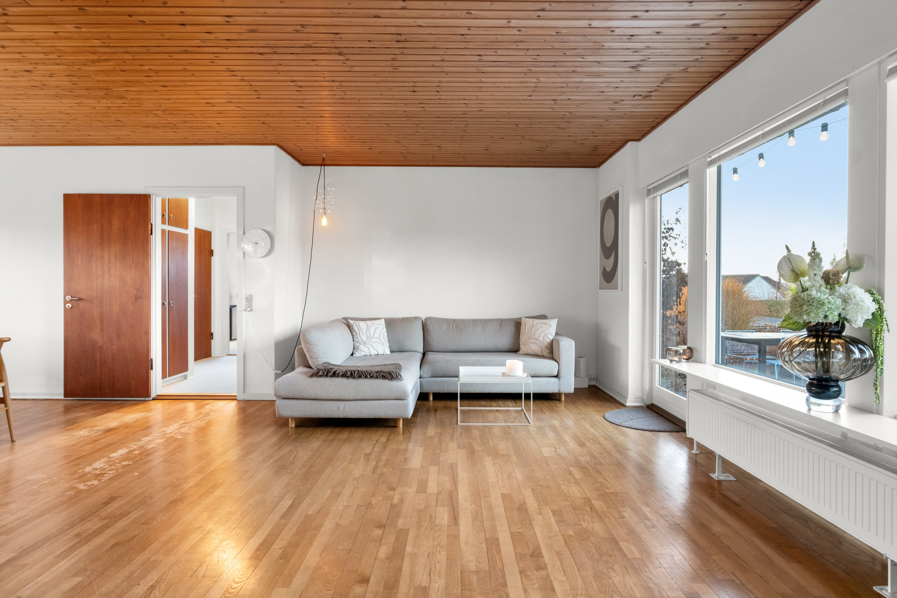 Fremhævet stue billede i fuldskærmstilstand. Billede af Spergelbakken 7, 8520 Lystrup