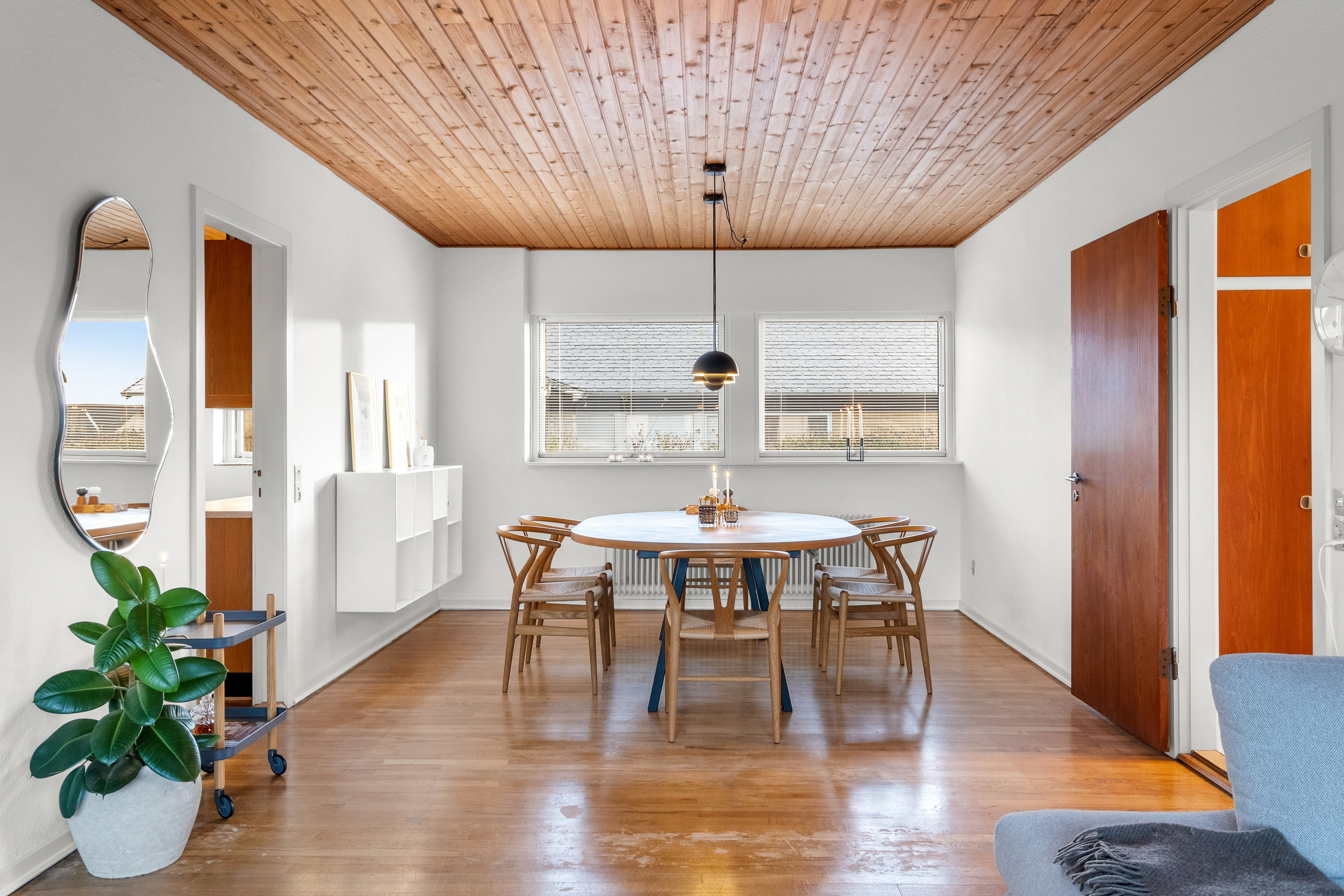 Fremhævet stue billede i fuldskærmstilstand. Billede af Spergelbakken 7, 8520 Lystrup