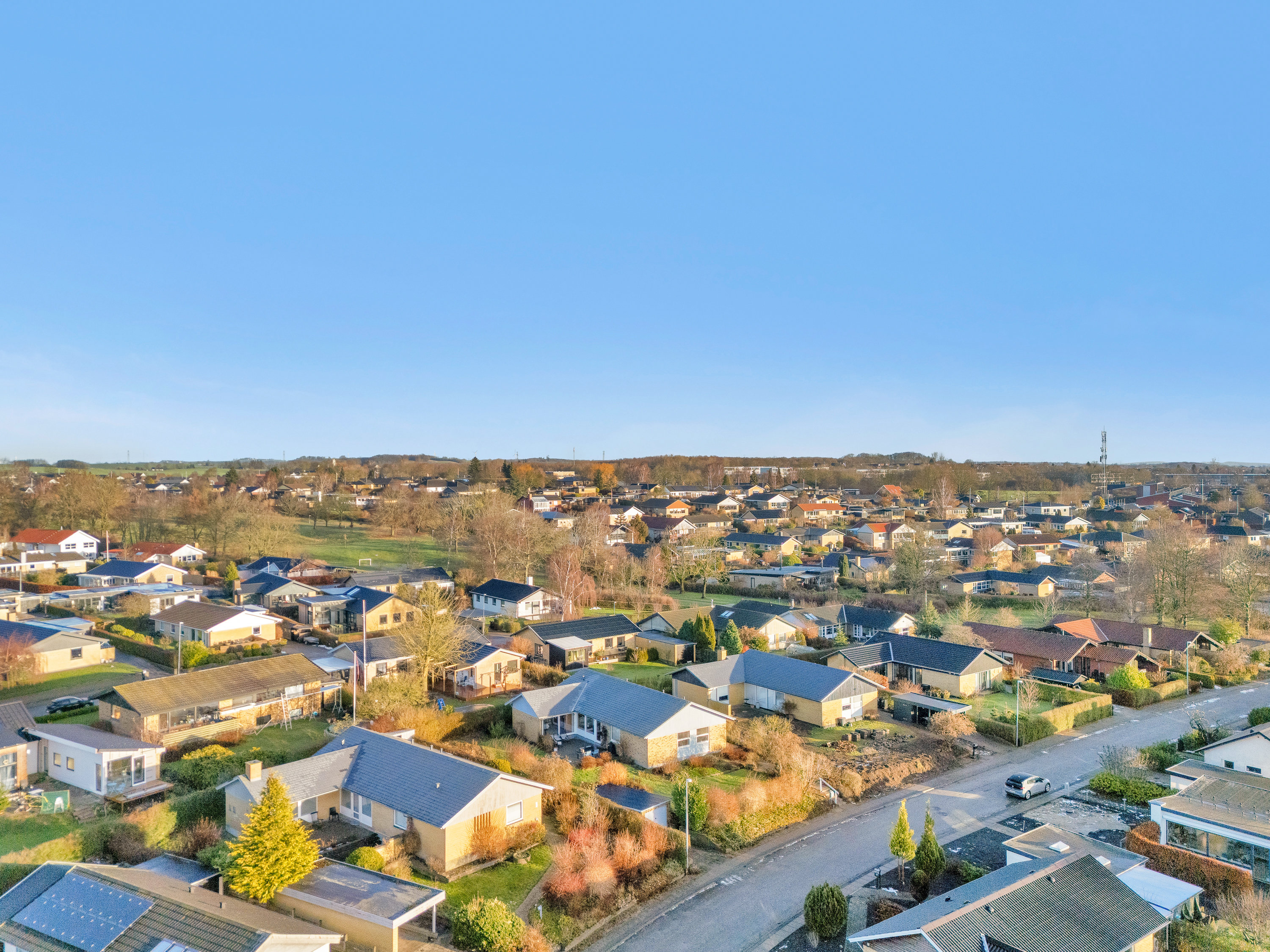 Fremhævet luftfoto billede i fuldskærmstilstand. Billede af Spergelbakken 7, 8520 Lystrup