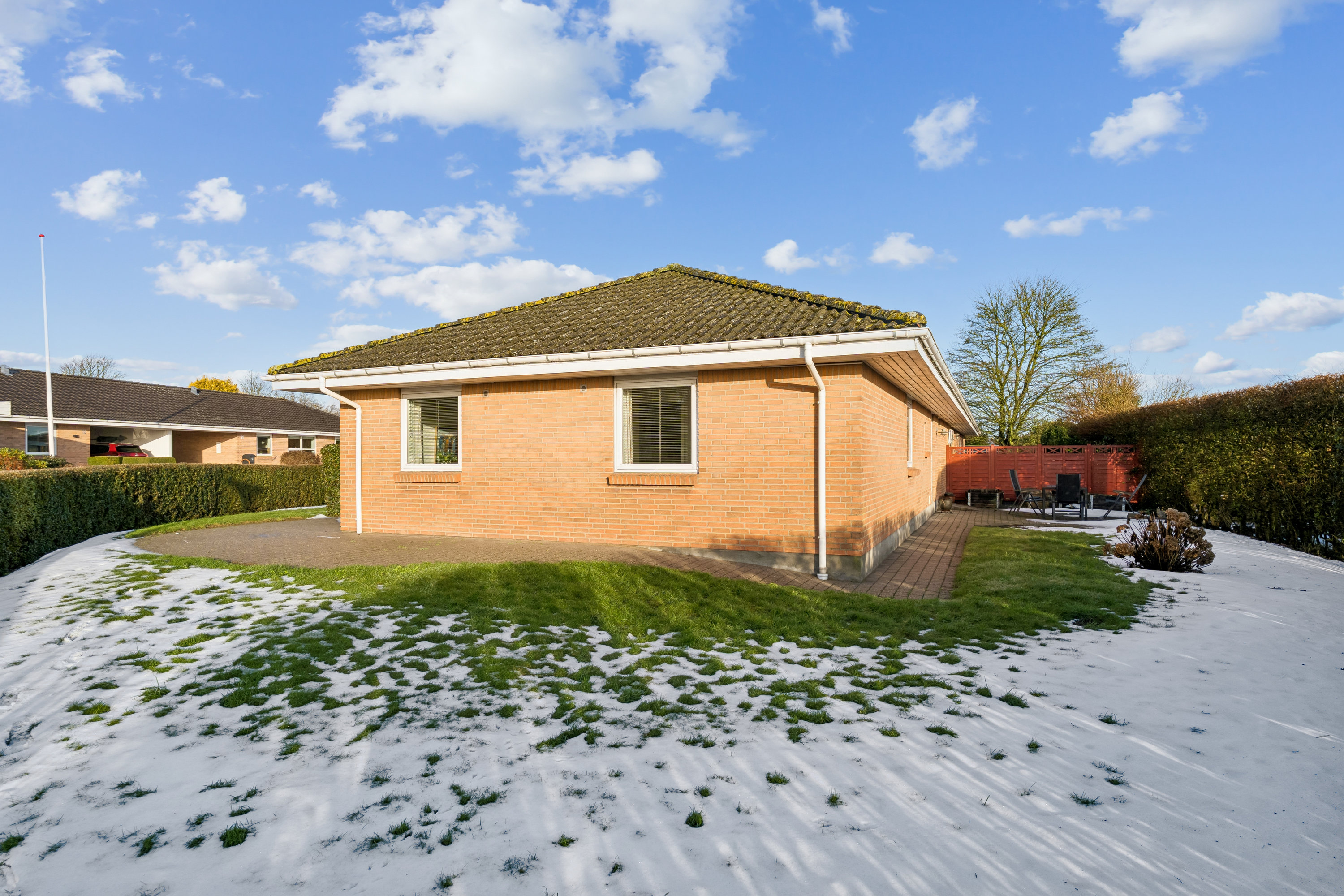 Fremhævet have billede i fuldskærmstilstand. Billede af Kirkevænget 2, 8722 Hedensted