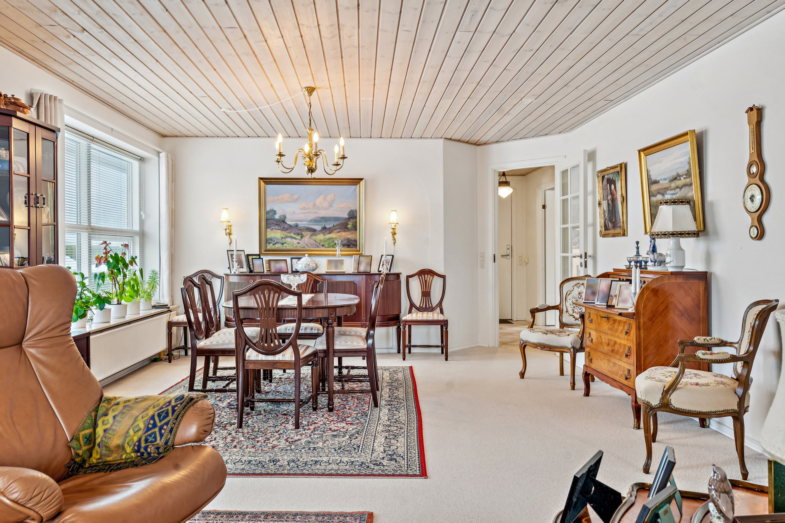 Fremhævet stue billede i fuldskærmstilstand. Billede af Kirkevænget 2, 8722 Hedensted