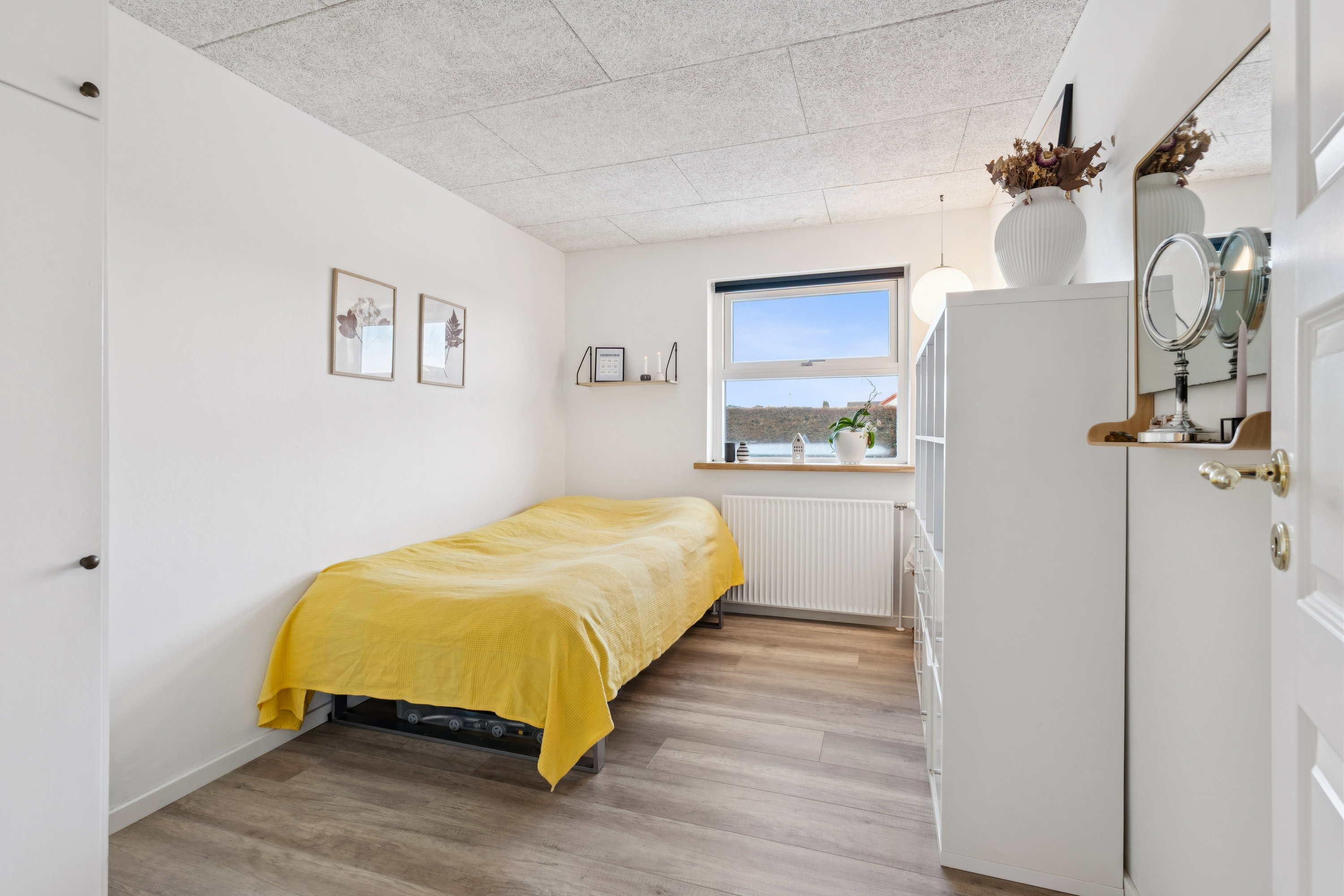 Fremhævet værelse billede i fuldskærmstilstand. Billede af Aakjærsvej 8, 8723 Løsning