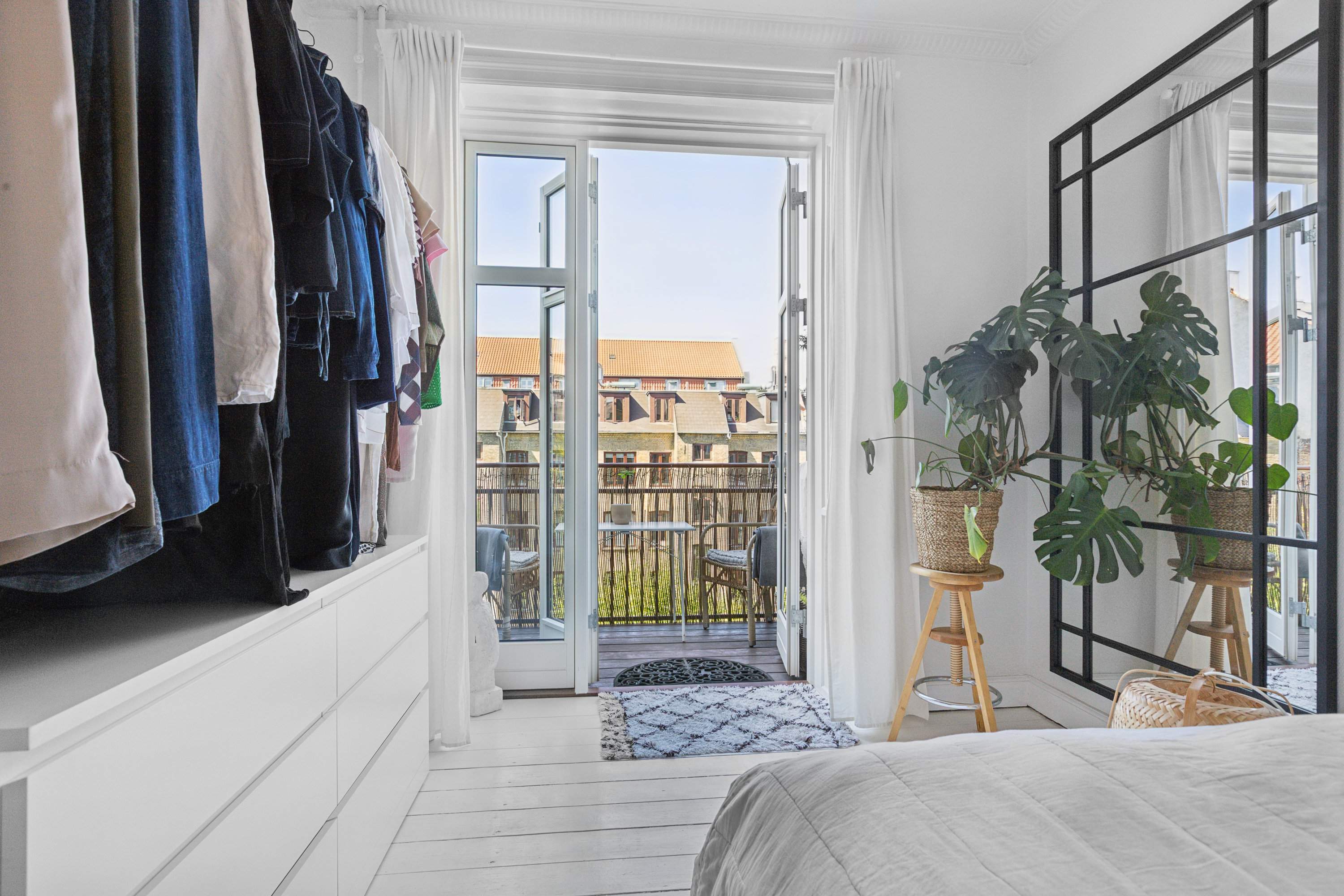 Fremhævet  billede i fuldskærmstilstand. Billede af Tycho Brahes Allé 13, 3. th., 2300 København S