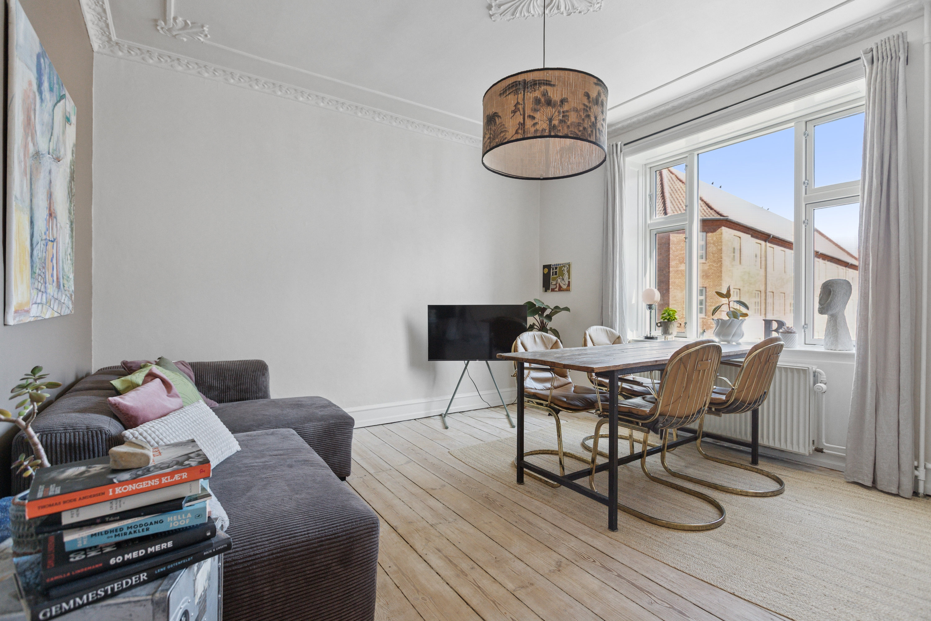 Fremhævet  billede i fuldskærmstilstand. Billede af Tycho Brahes Allé 13, 3. th., 2300 København S