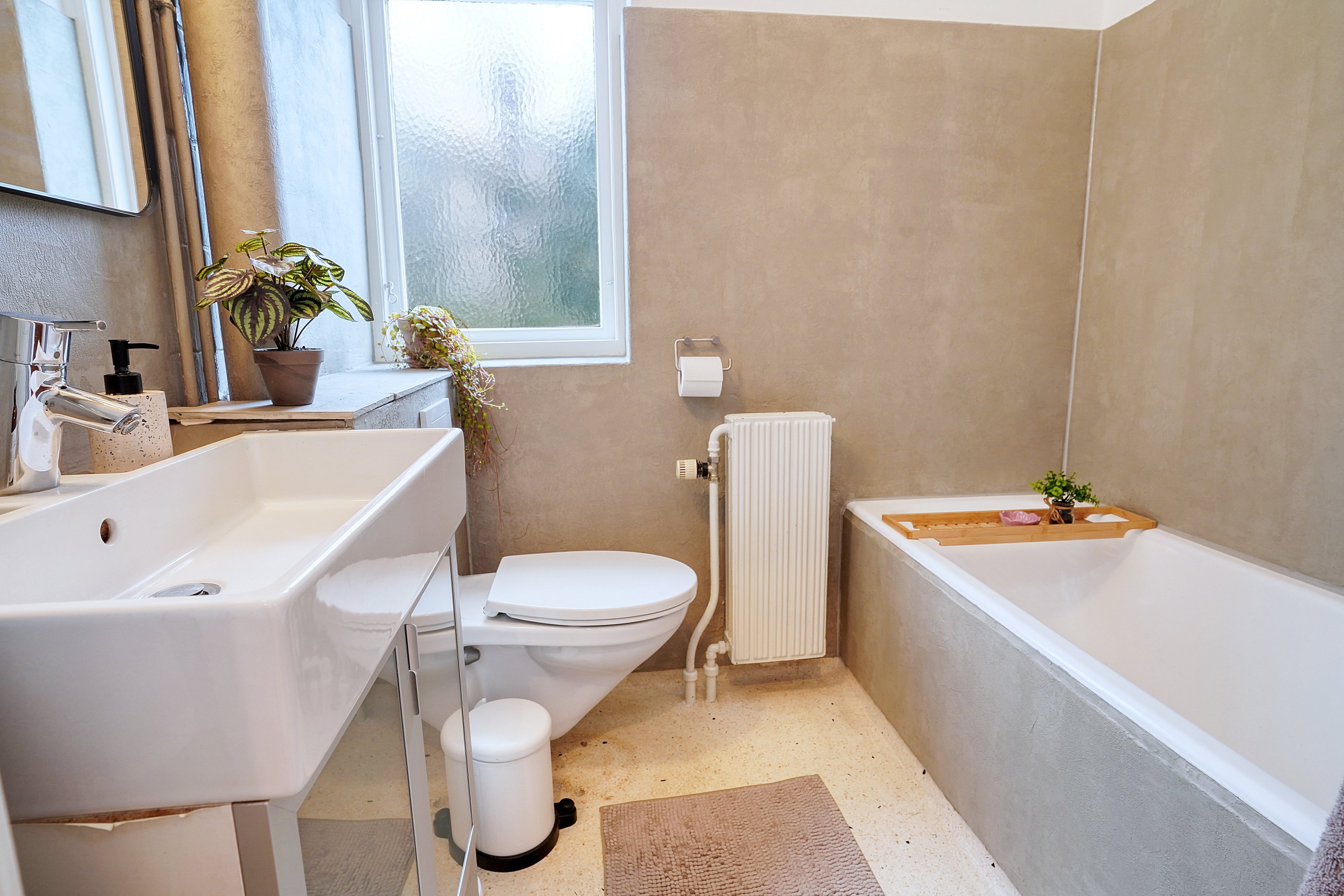 Fremhævet badeværelse billede i fuldskærmstilstand. Billede af Granbakken 8, 3400 Hillerød