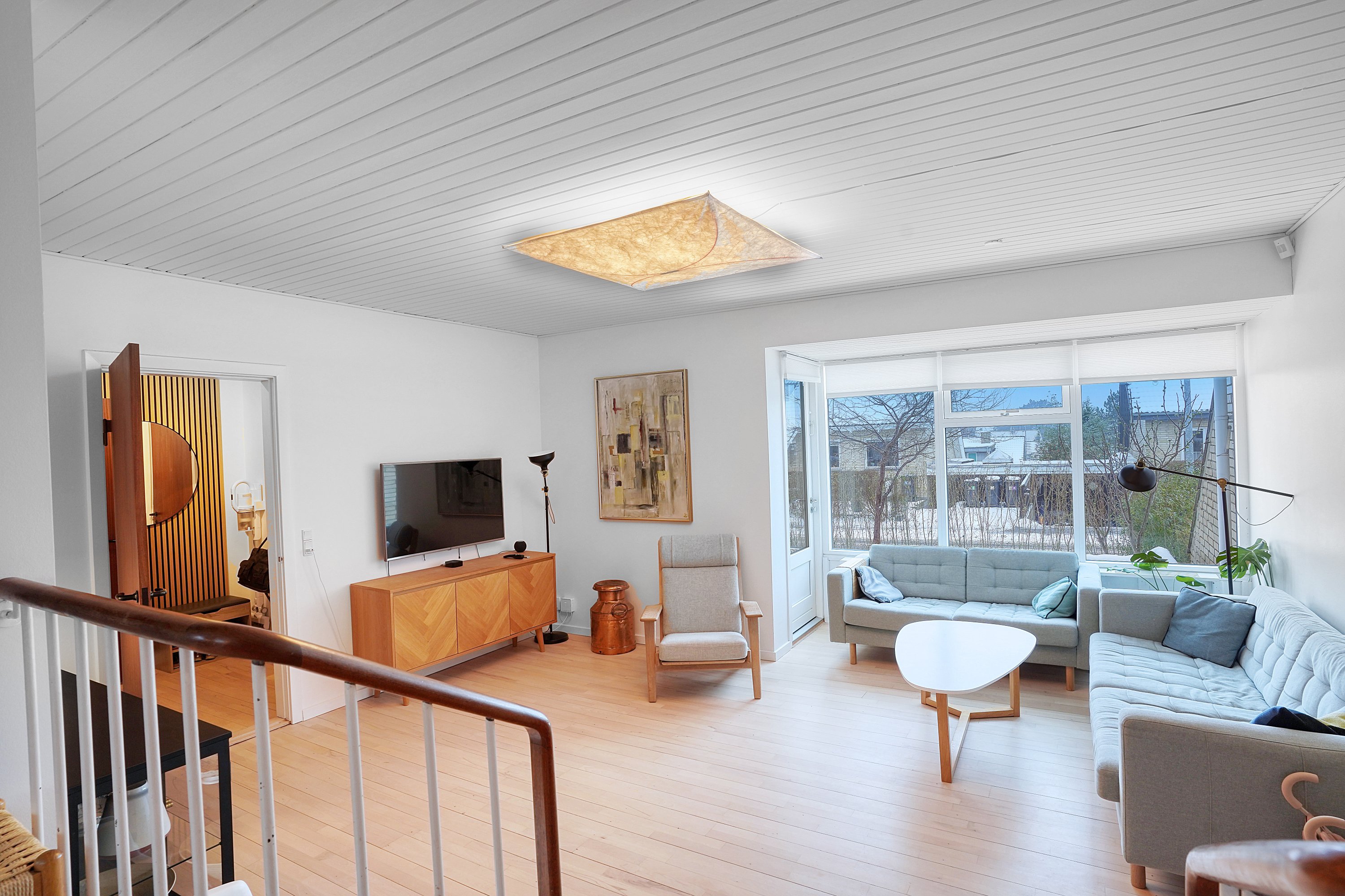 Fremhævet stue billede i fuldskærmstilstand. Billede af Granbakken 8, 3400 Hillerød