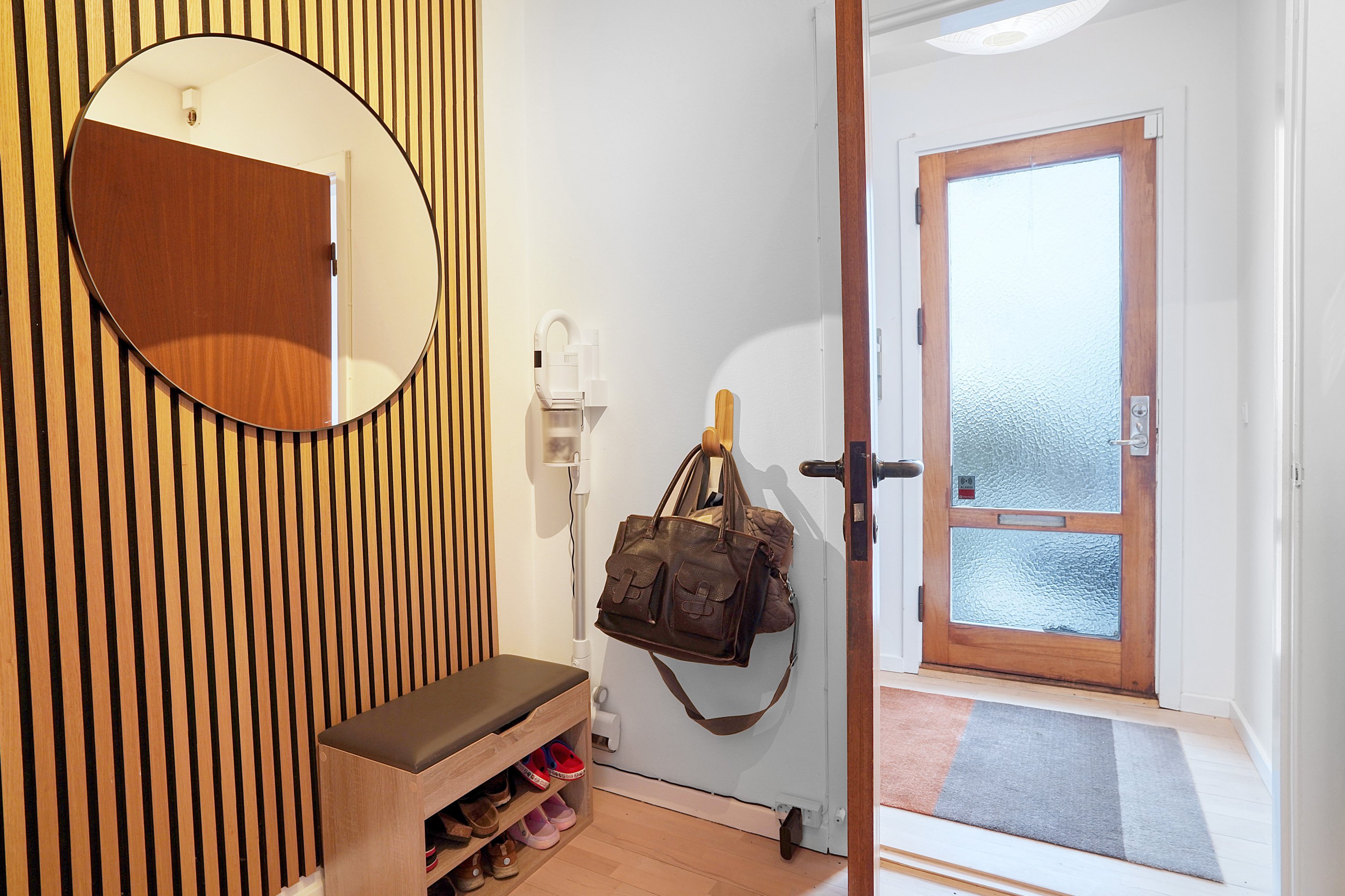 Fremhævet entré billede i fuldskærmstilstand. Billede af Granbakken 8, 3400 Hillerød