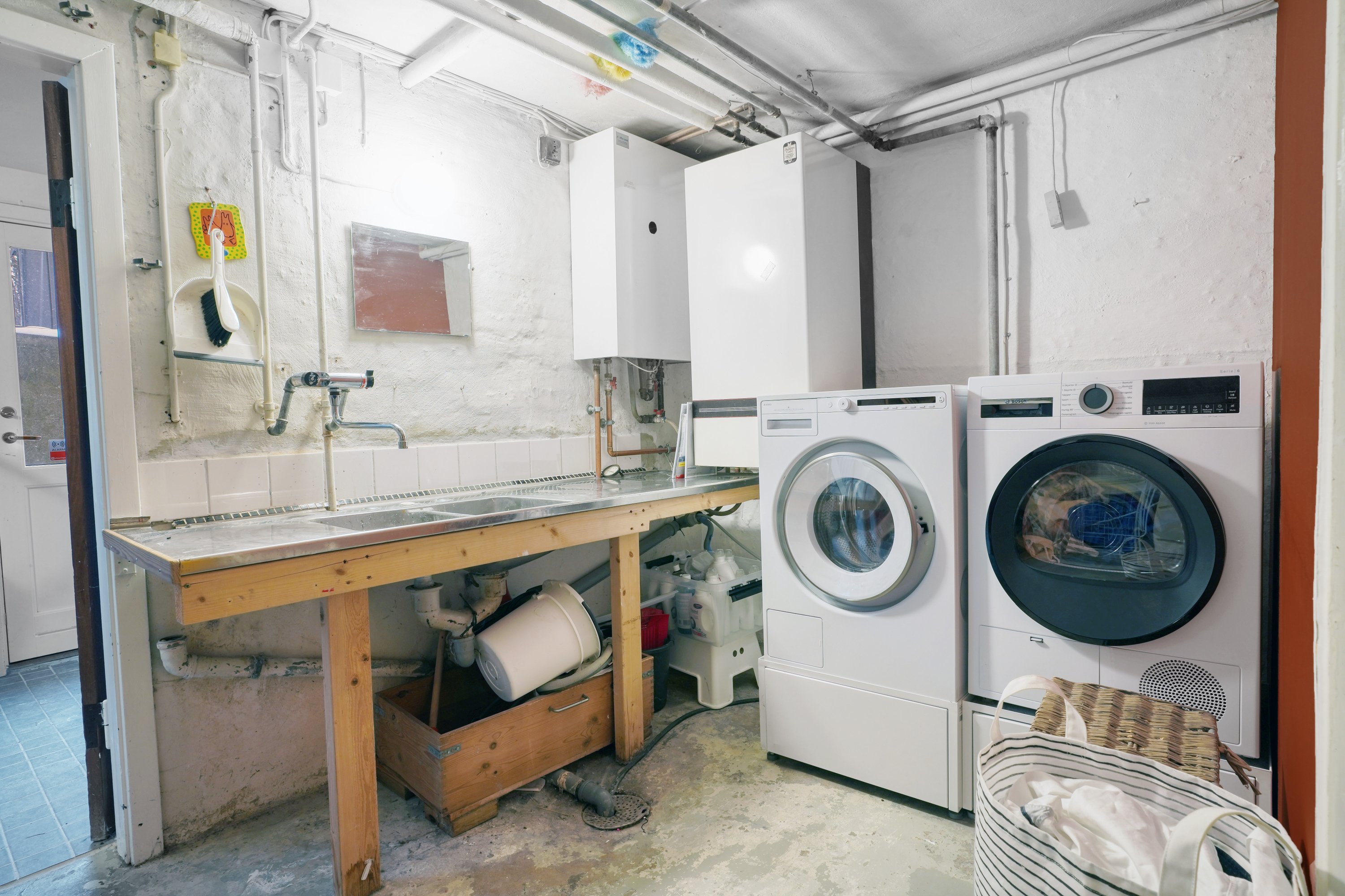 Fremhævet vaskerum billede i fuldskærmstilstand. Billede af Granbakken 8, 3400 Hillerød