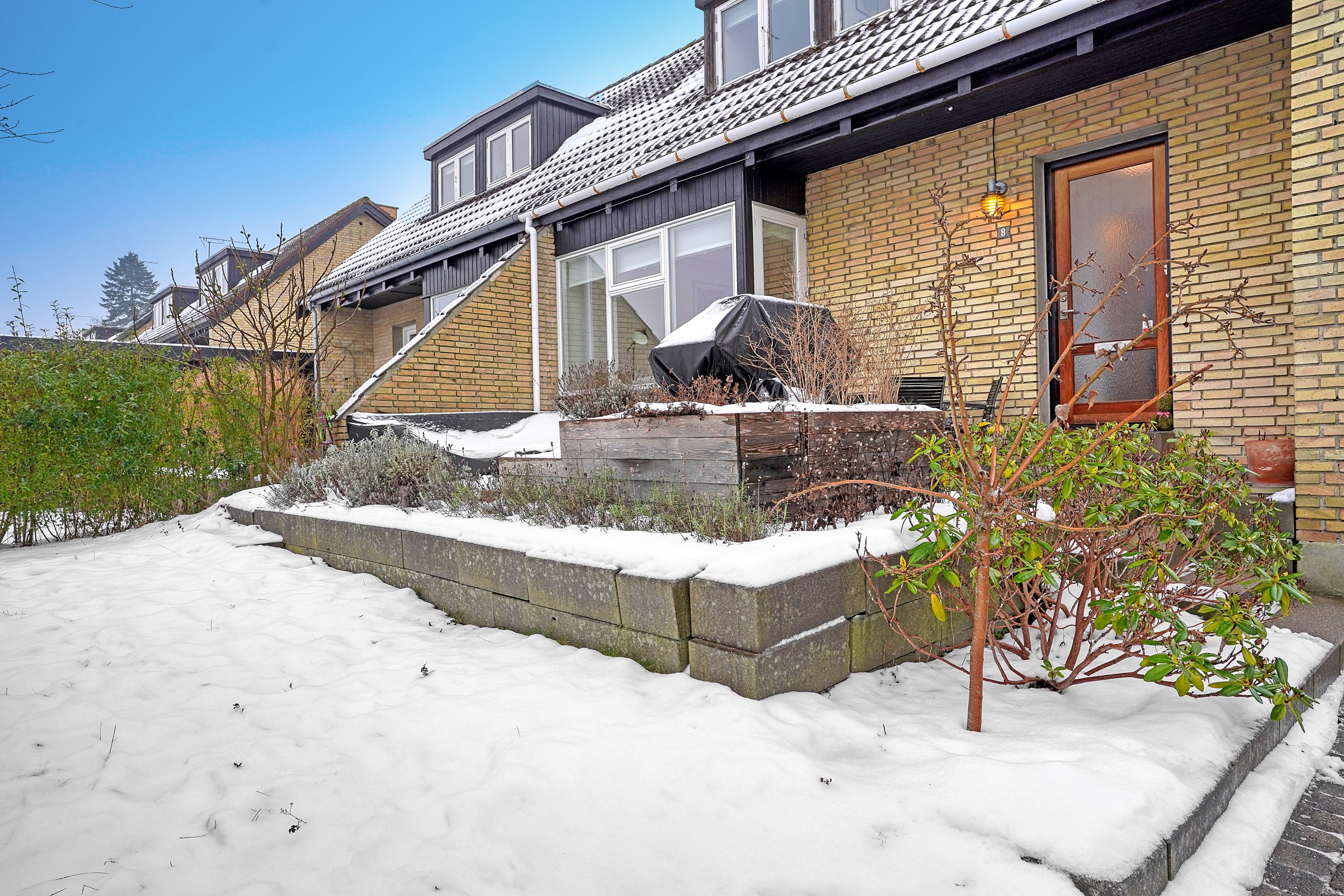 Fremhævet terrasse billede i fuldskærmstilstand. Billede af Granbakken 8, 3400 Hillerød