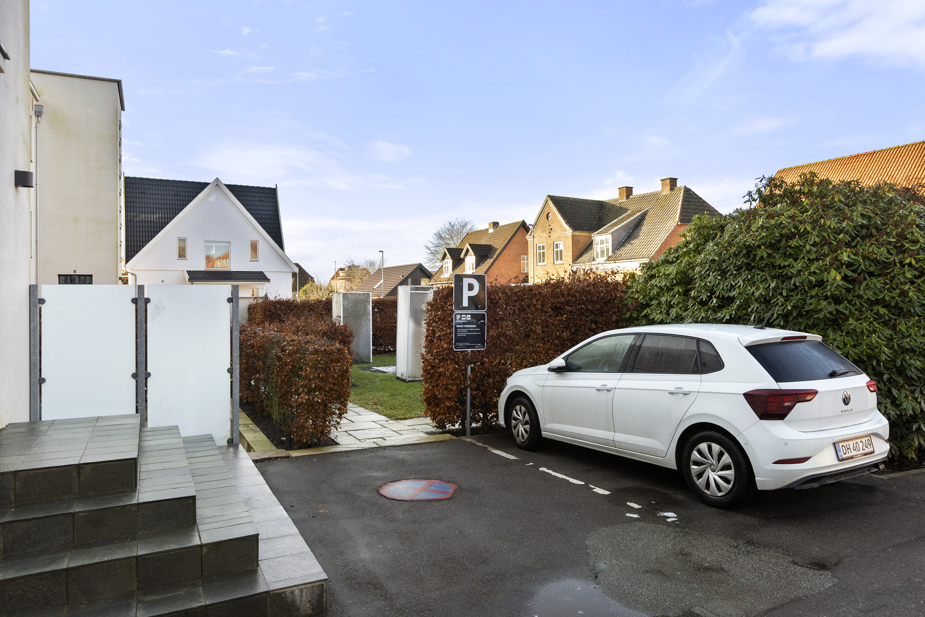 Fremhævet parkeringsplads billede i fuldskærmstilstand. Billede af Oehlenschlægersgade 15B, 1., 4200 Slagelse