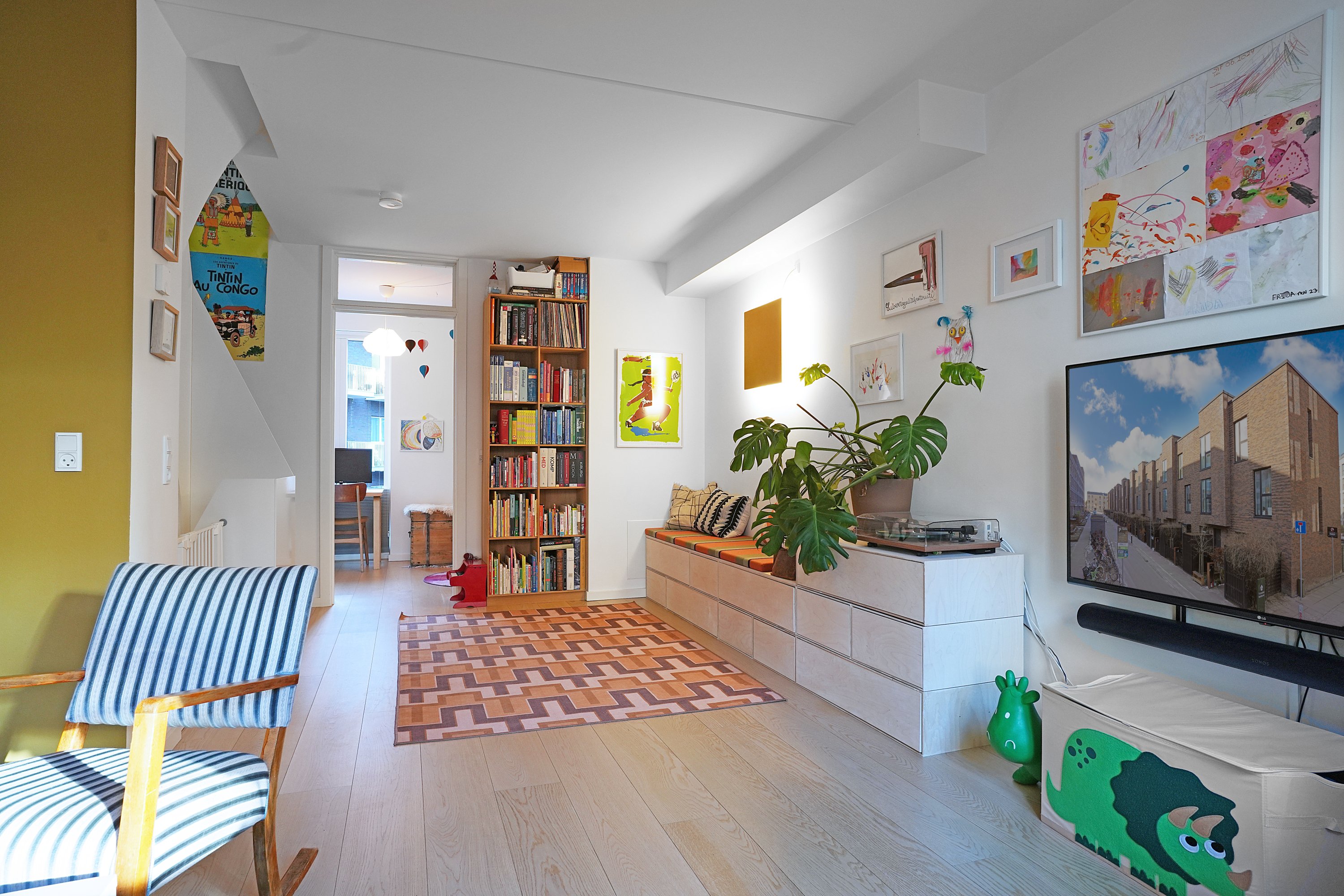 Fremhævet stue billede i fuldskærmstilstand. Billede af Rubinolavej 43, 2500 Valby