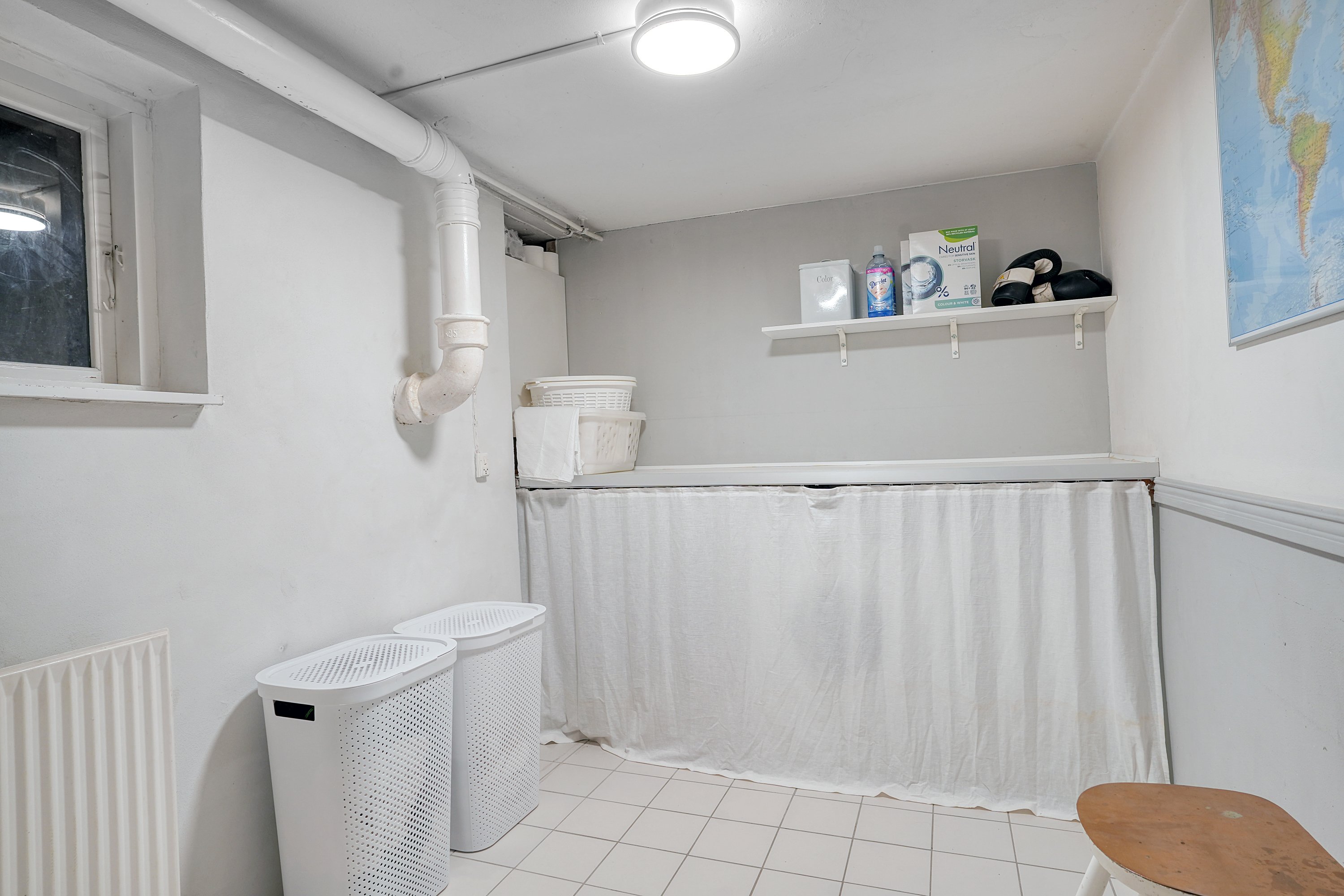 Fremhævet vaskerum billede i fuldskærmstilstand. Billede af Munkegårdsvej 20B, 3490 Kvistgård