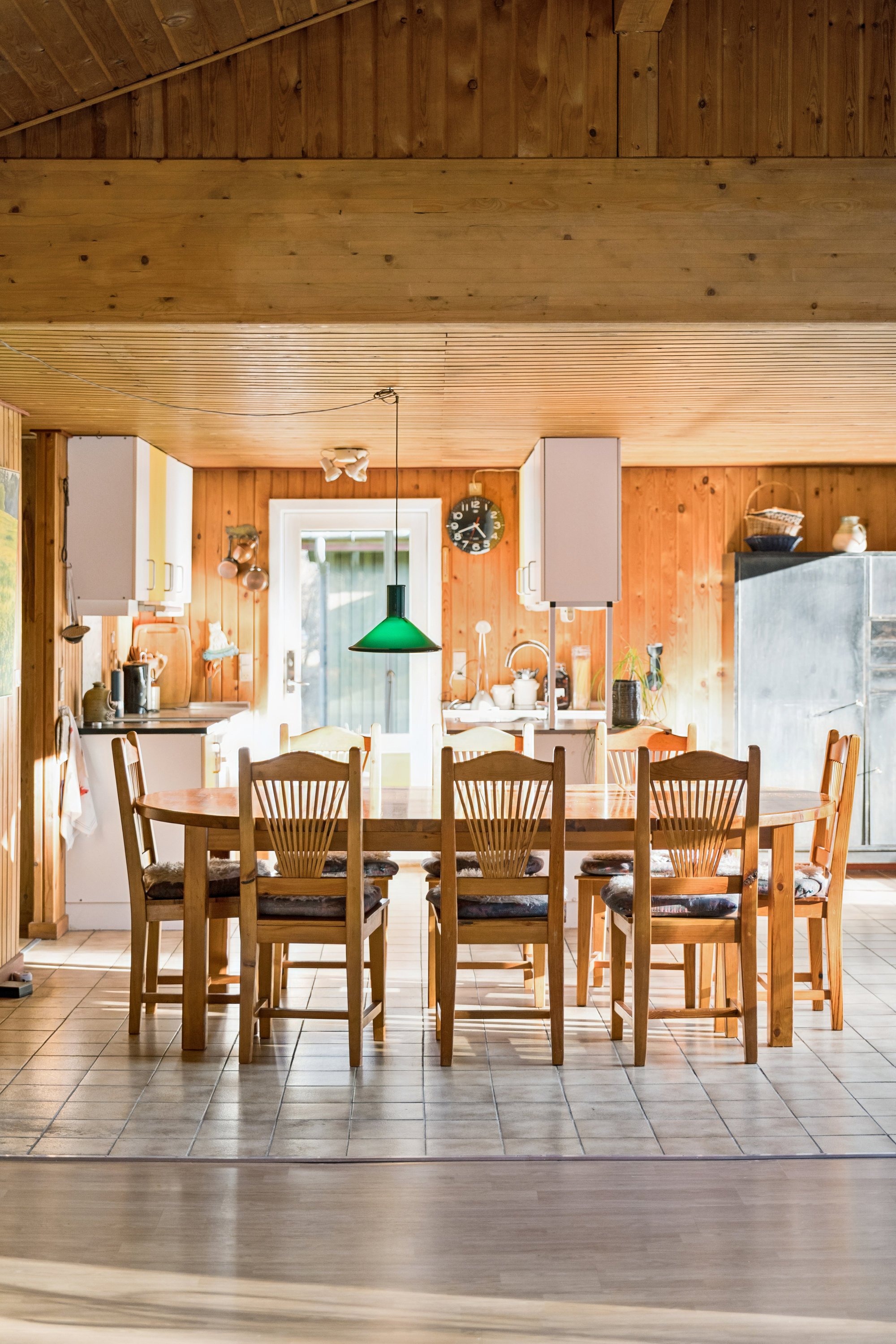 Fremhævet stue billede i fuldskærmstilstand. Billede af Linievejen 28, Østerby, 9940 Læsø