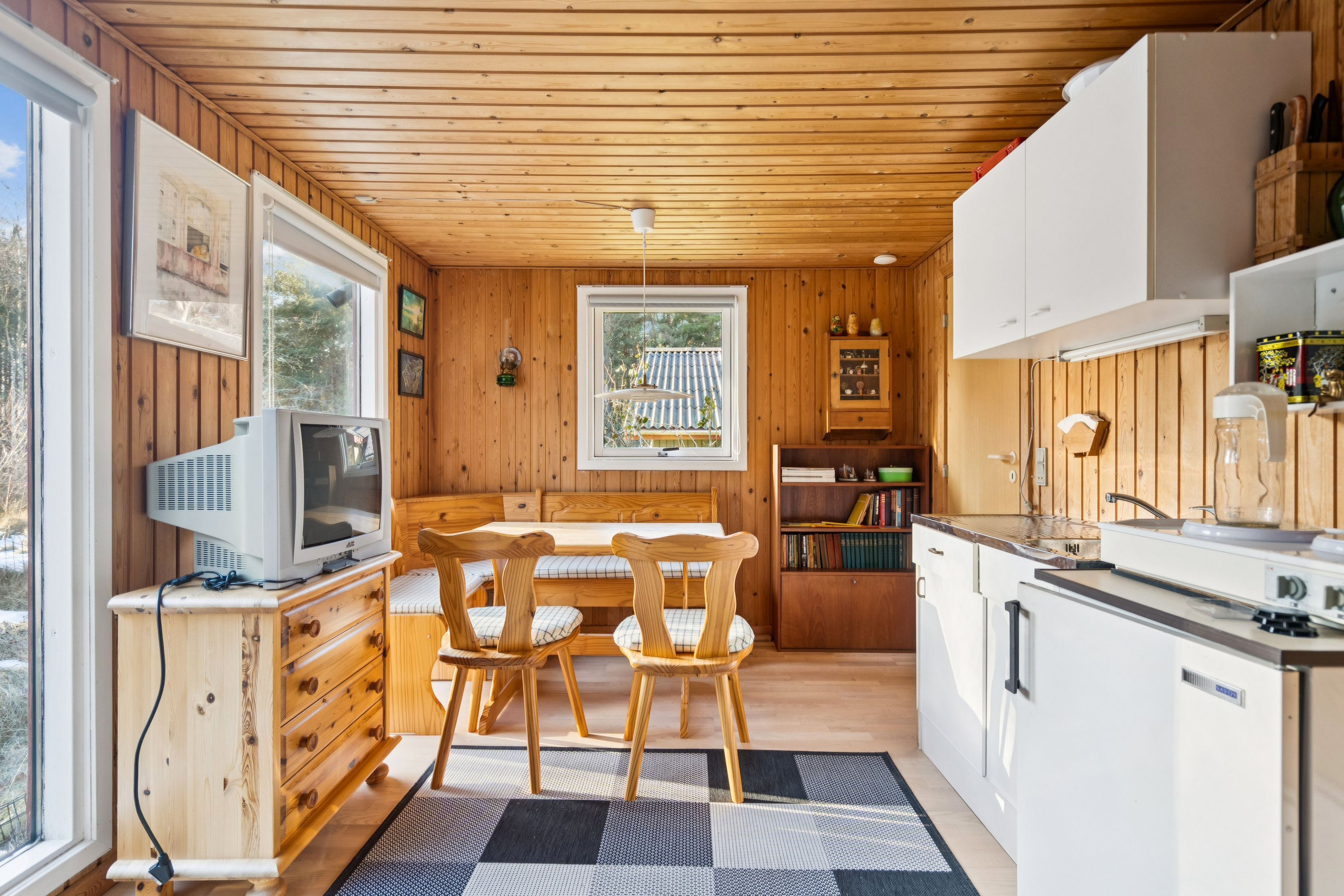 Fremhævet køkken billede i fuldskærmstilstand. Billede af Linievejen 28, Østerby, 9940 Læsø