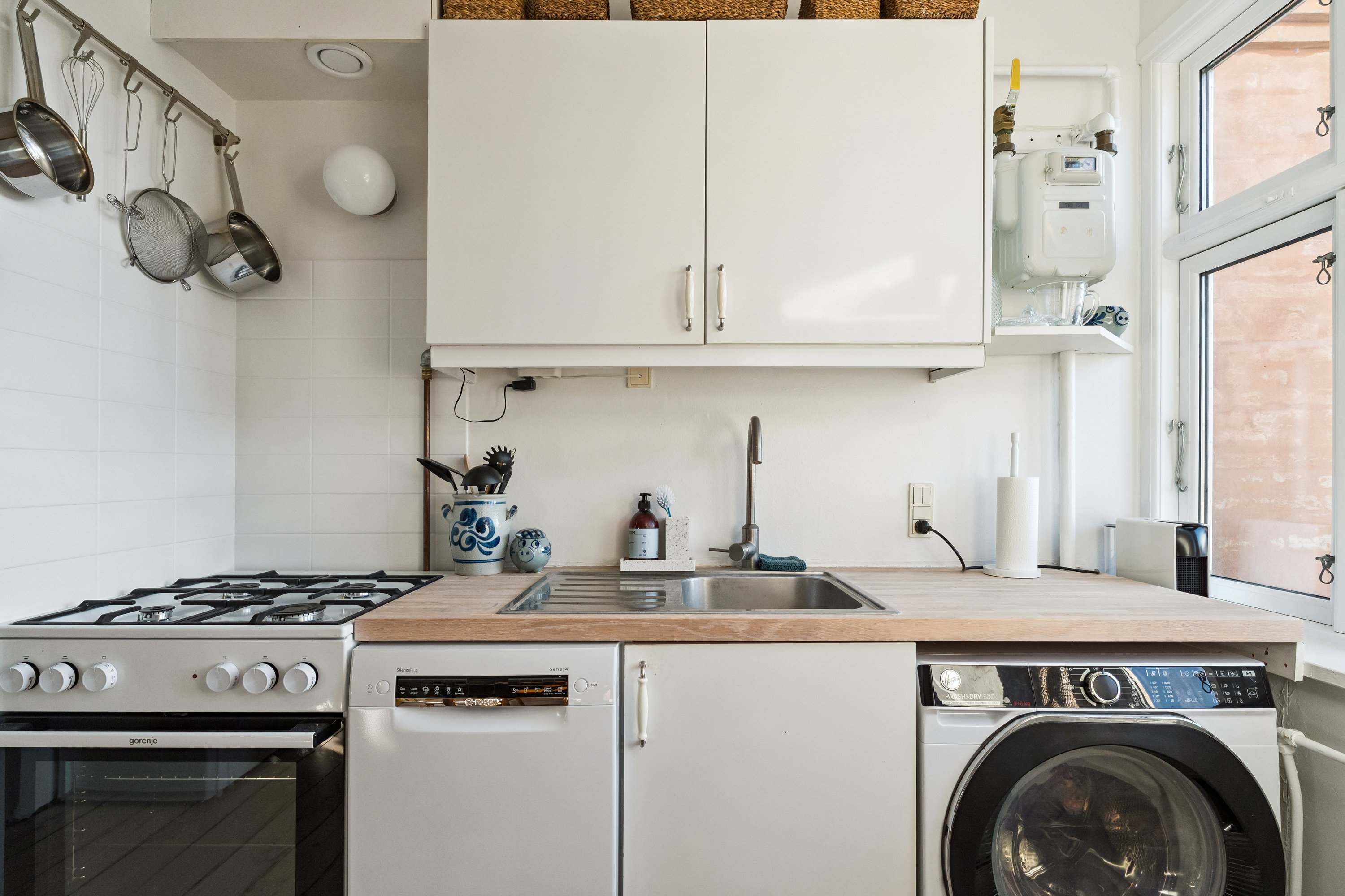 Fremhævet køkken billede i fuldskærmstilstand. Billede af Klerkegade 17A, 5. th., 1308 København K