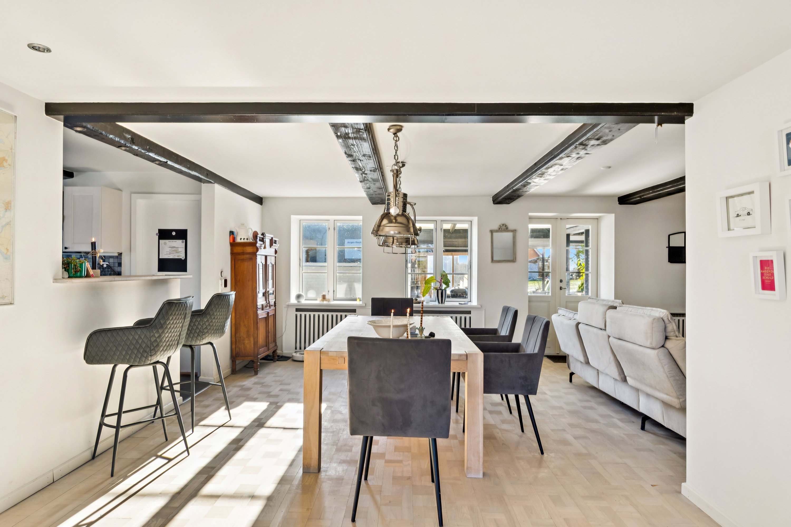 Fremhævet spisestue billede i fuldskærmstilstand. Billede af Egebjergvej 2, Svenstrup, 6430 Nordborg