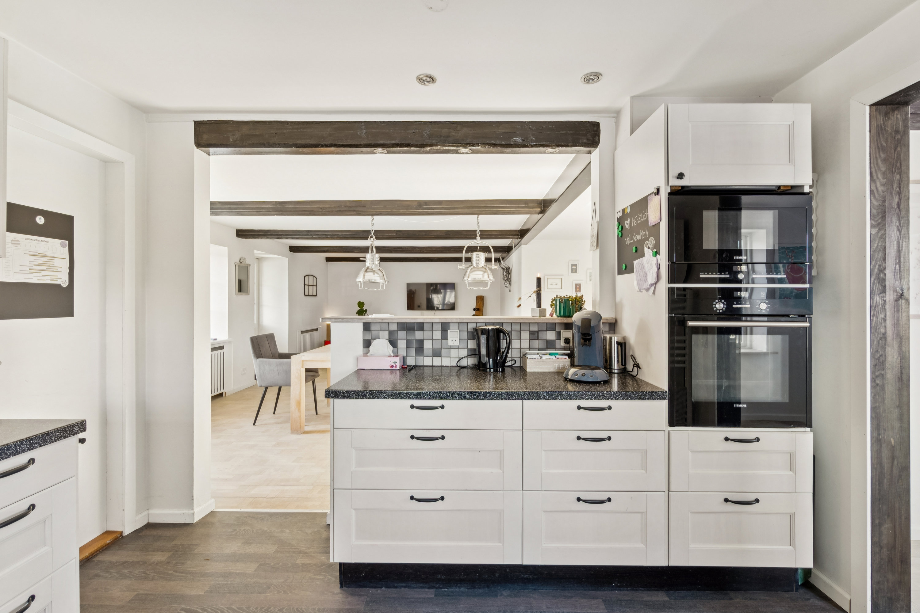 Fremhævet køkken billede i fuldskærmstilstand. Billede af Egebjergvej 2, Svenstrup, 6430 Nordborg