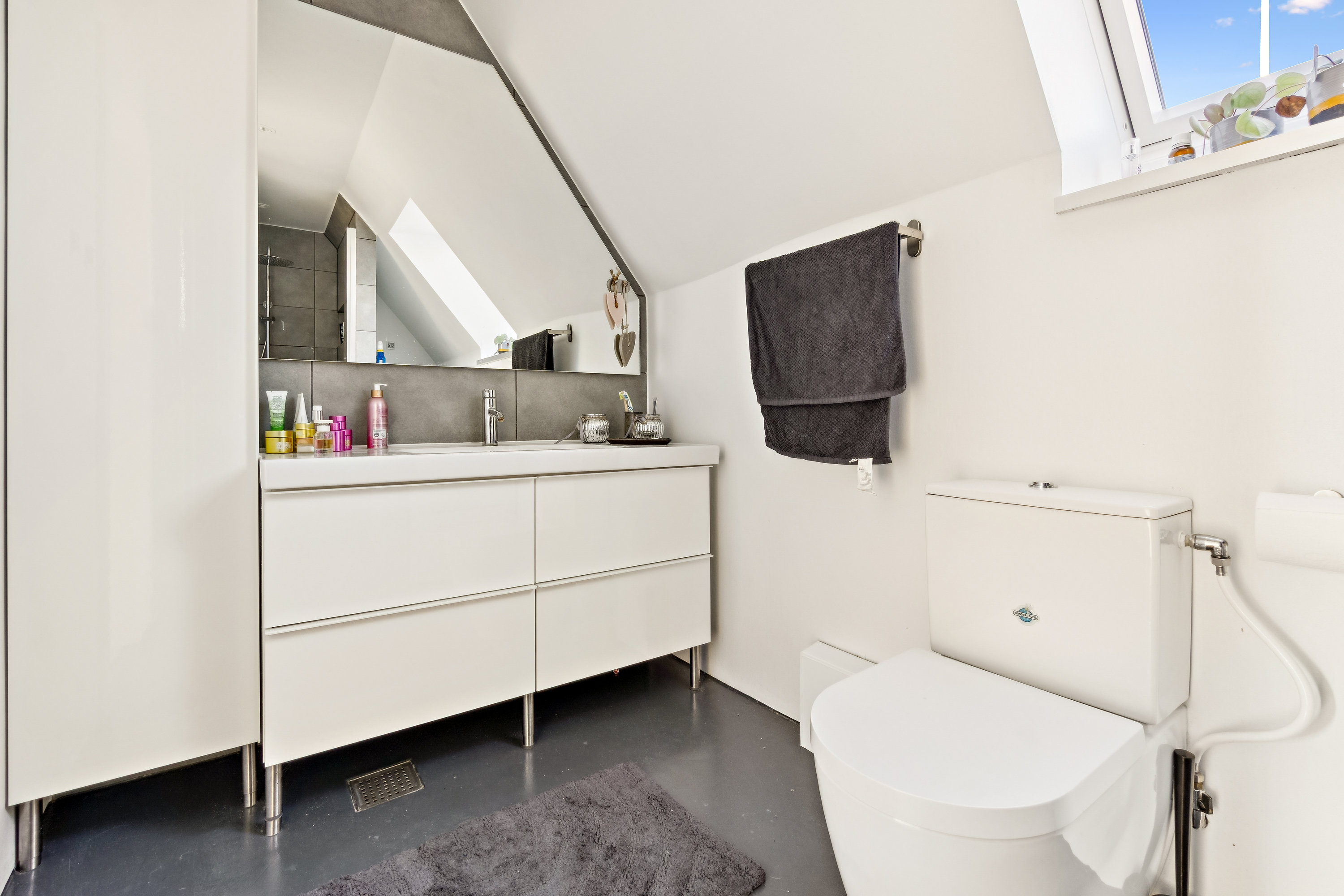 Fremhævet badeværelse billede i fuldskærmstilstand. Billede af Egebjergvej 2, Svenstrup, 6430 Nordborg