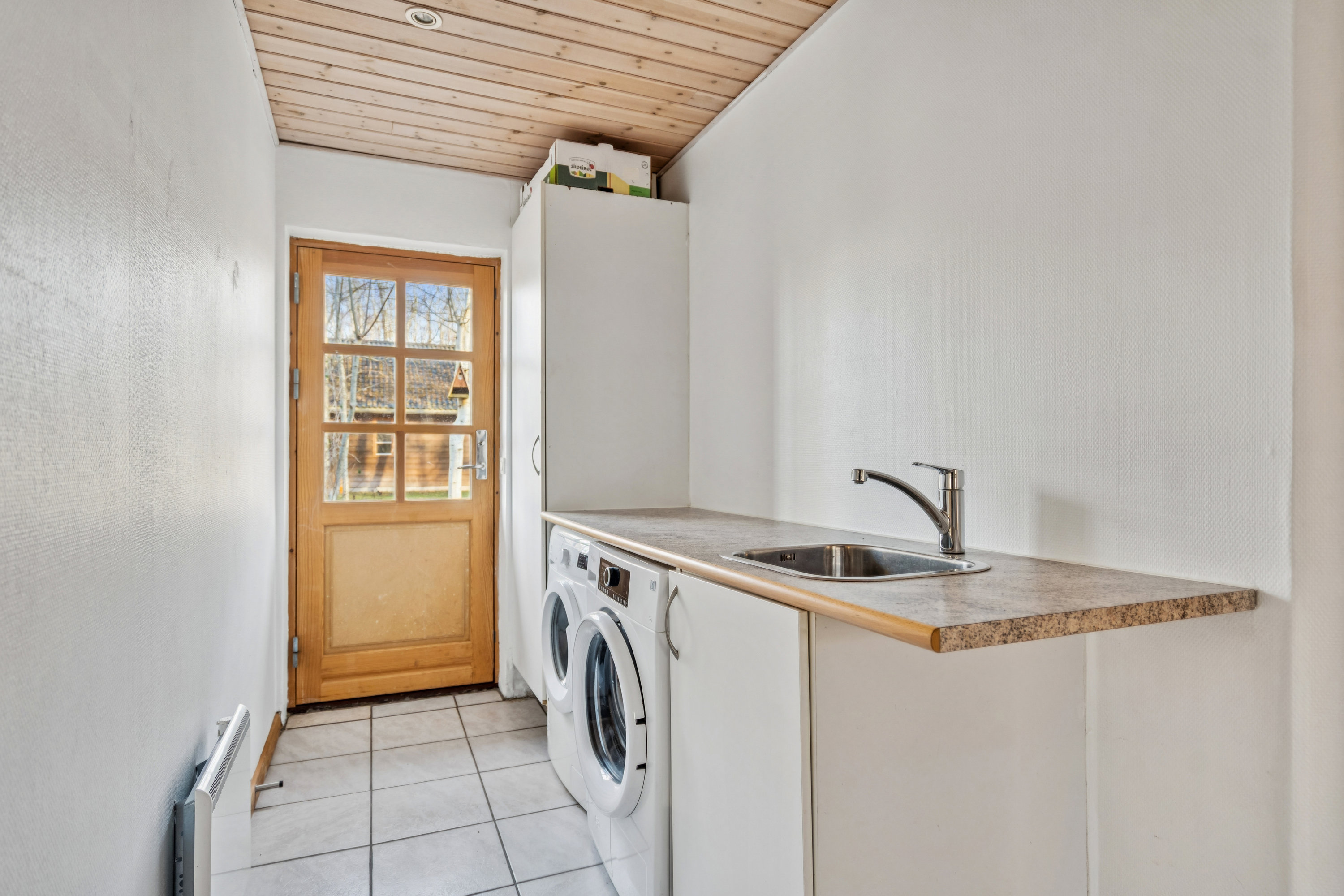 Fremhævet badeværelse billede i fuldskærmstilstand. Billede af Smørblomstvej 2, Vesterø Havn, 9940 Læsø