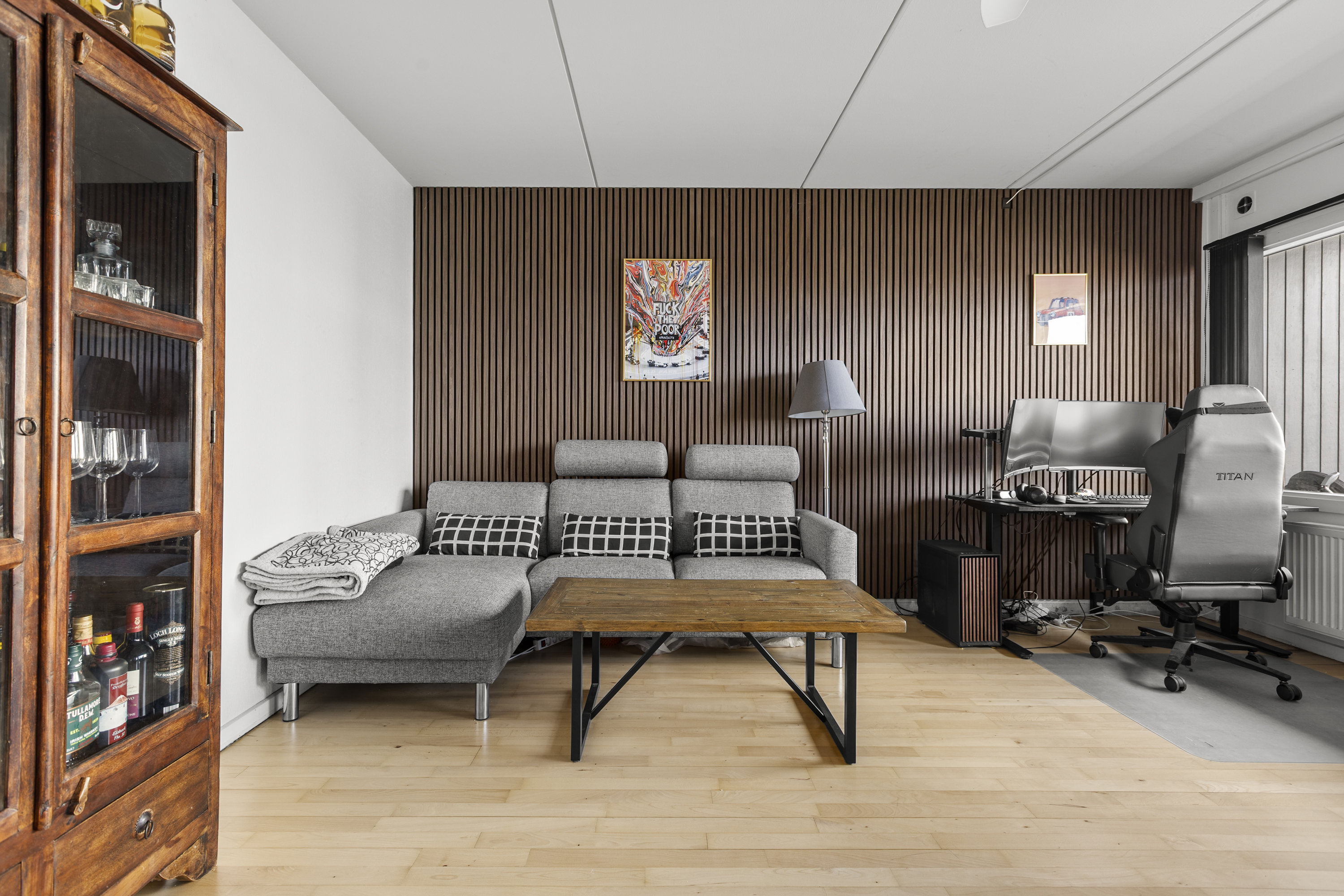 Fremhævet stue billede i fuldskærmstilstand. Billede af Tyreengen 38, 1. mf., 4220 Korsør