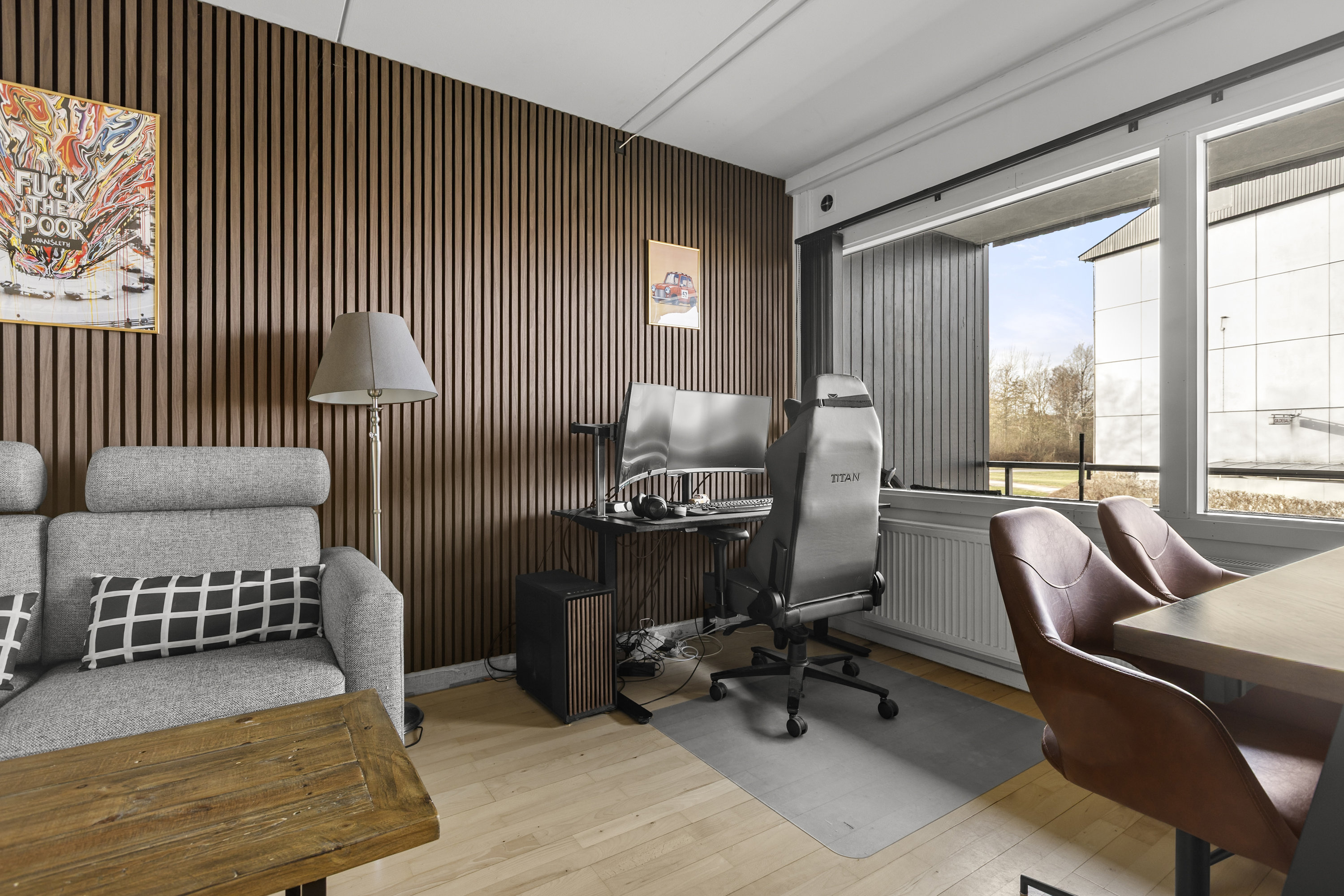 Fremhævet stue billede i fuldskærmstilstand. Billede af Tyreengen 38, 1. mf., 4220 Korsør