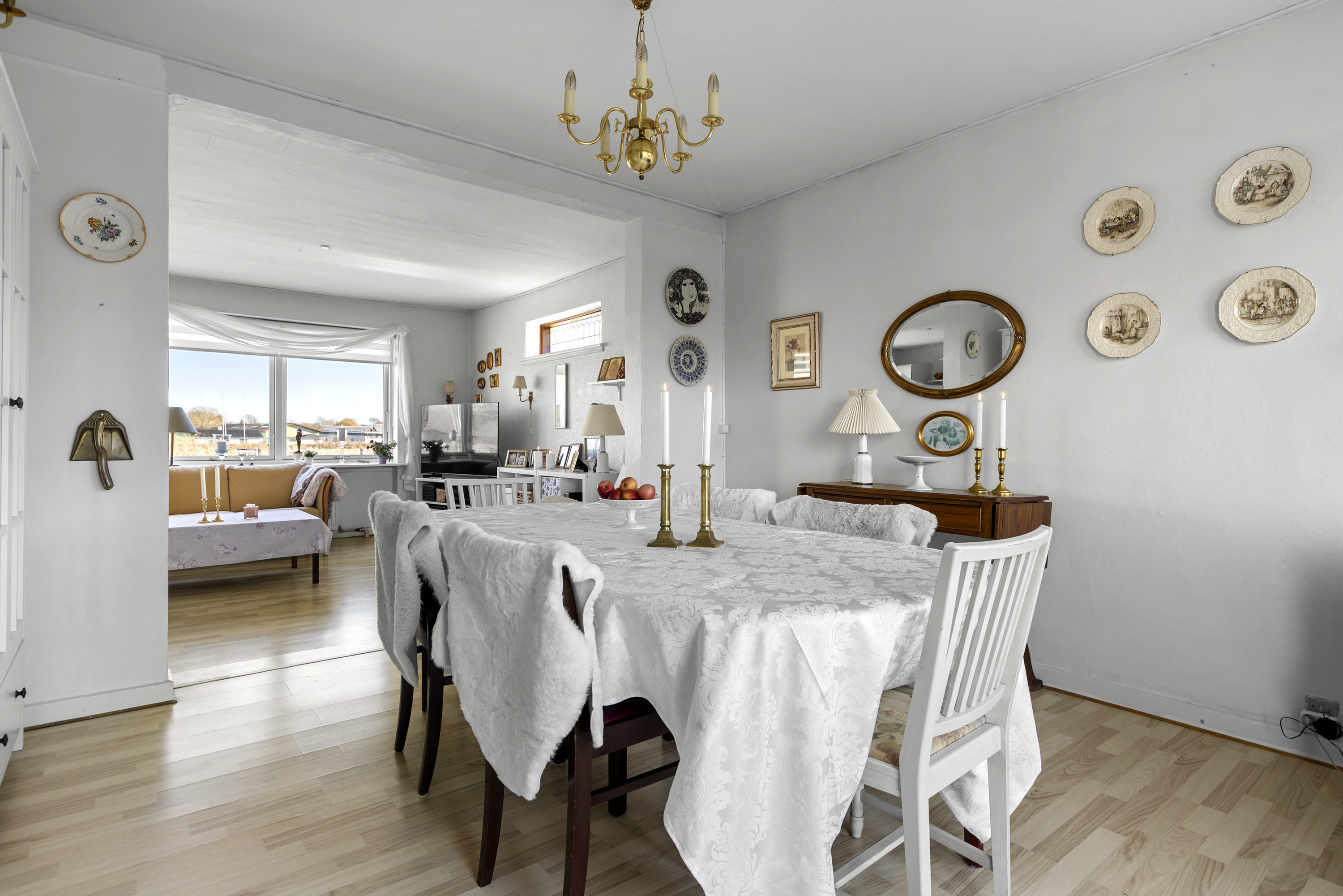 Fremhævet stue billede i fuldskærmstilstand. Billede af Dyrehegnet 33, 4220 Korsør