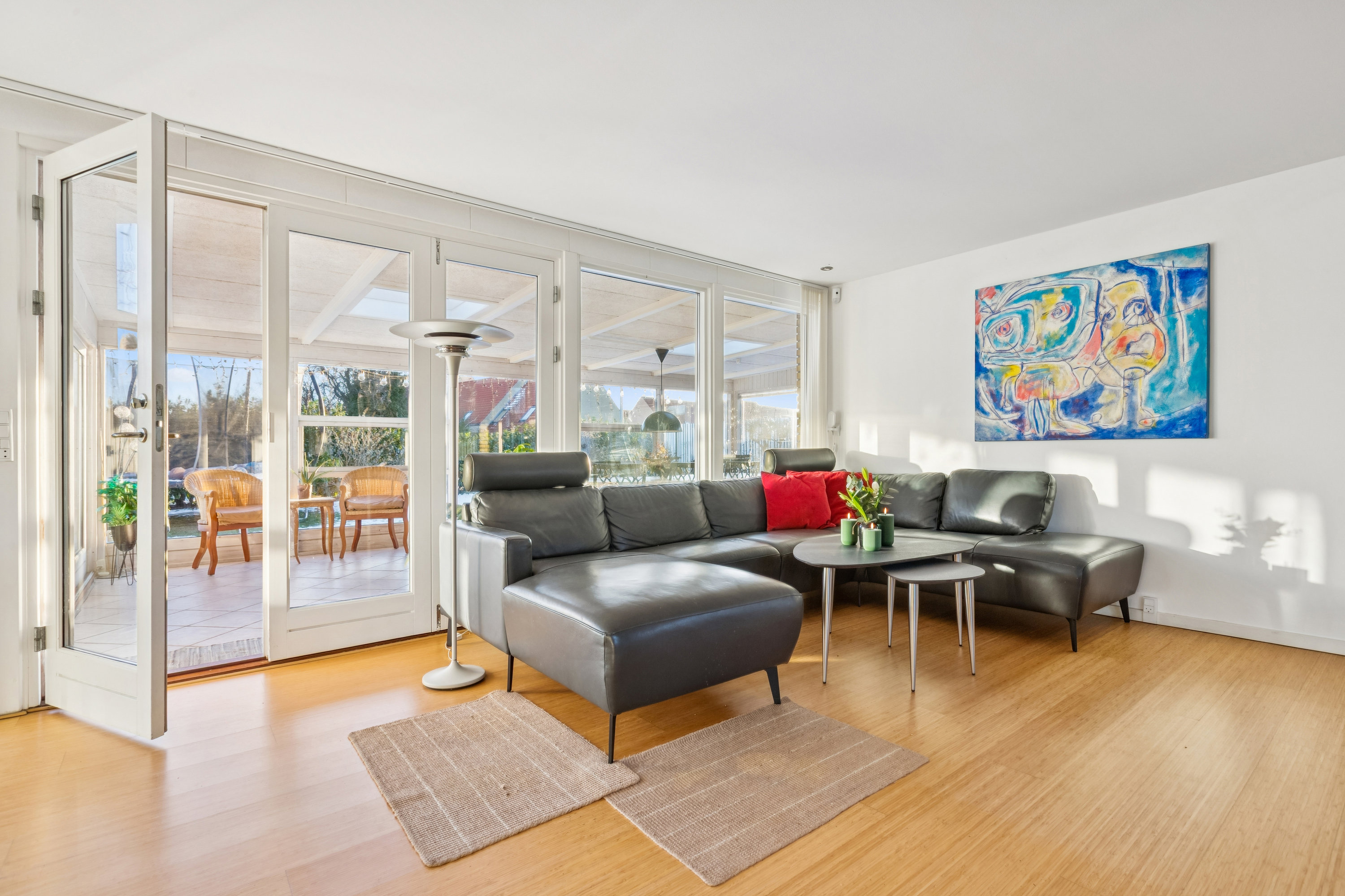 Fremhævet stue billede i fuldskærmstilstand. Billede af Barritvej 32, 2770 Kastrup