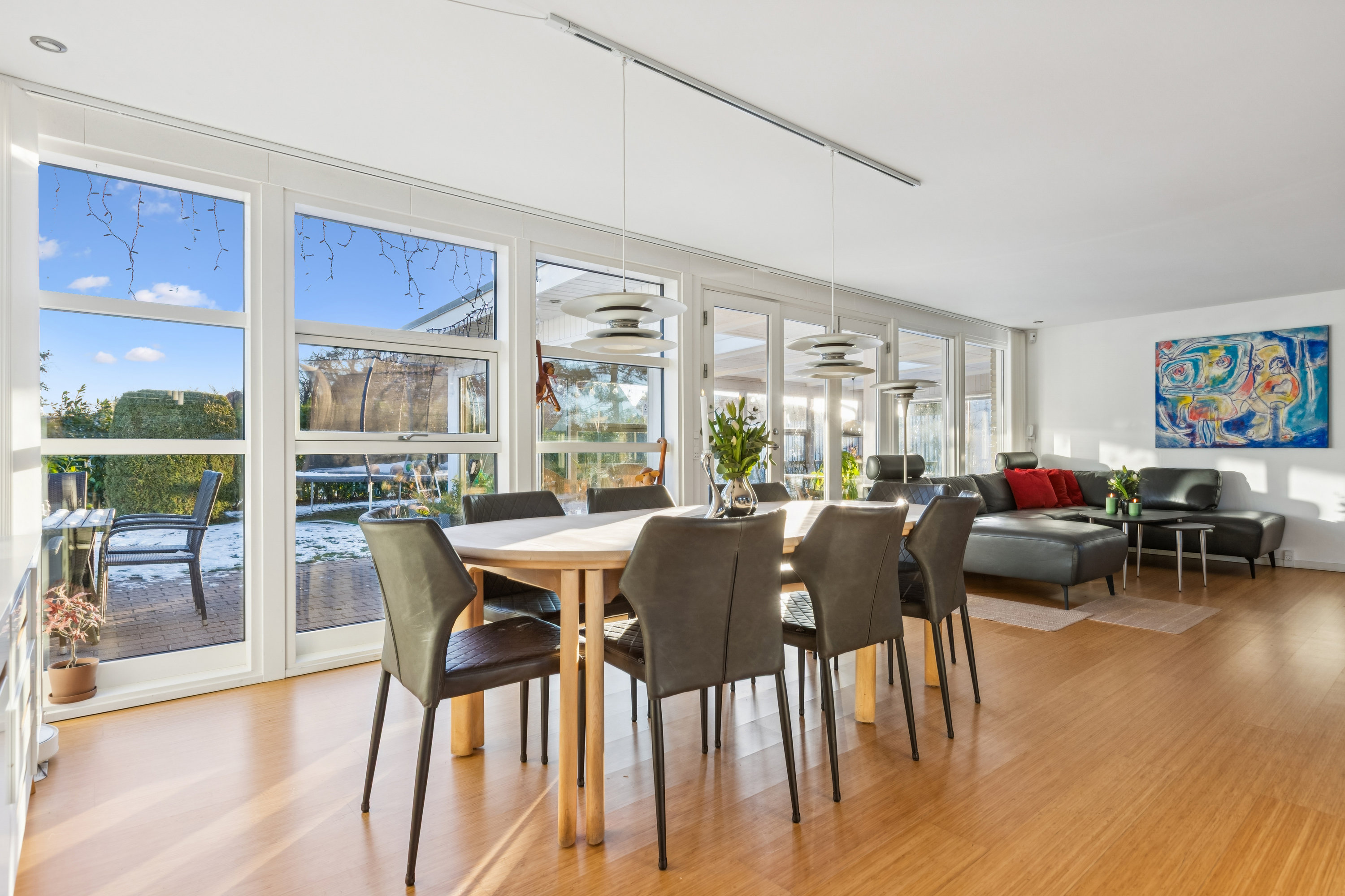 Fremhævet stue billede i fuldskærmstilstand. Billede af Barritvej 32, 2770 Kastrup