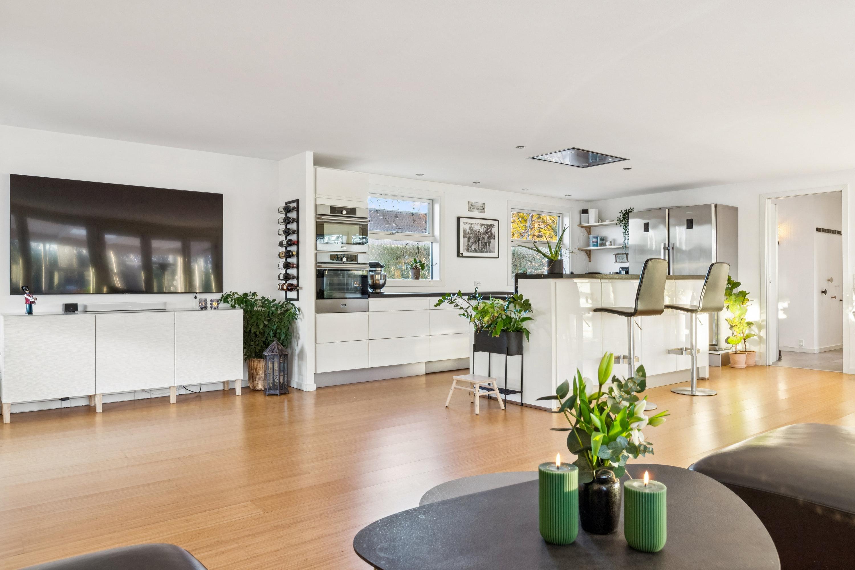 Fremhævet stue billede i fuldskærmstilstand. Billede af Barritvej 32, 2770 Kastrup