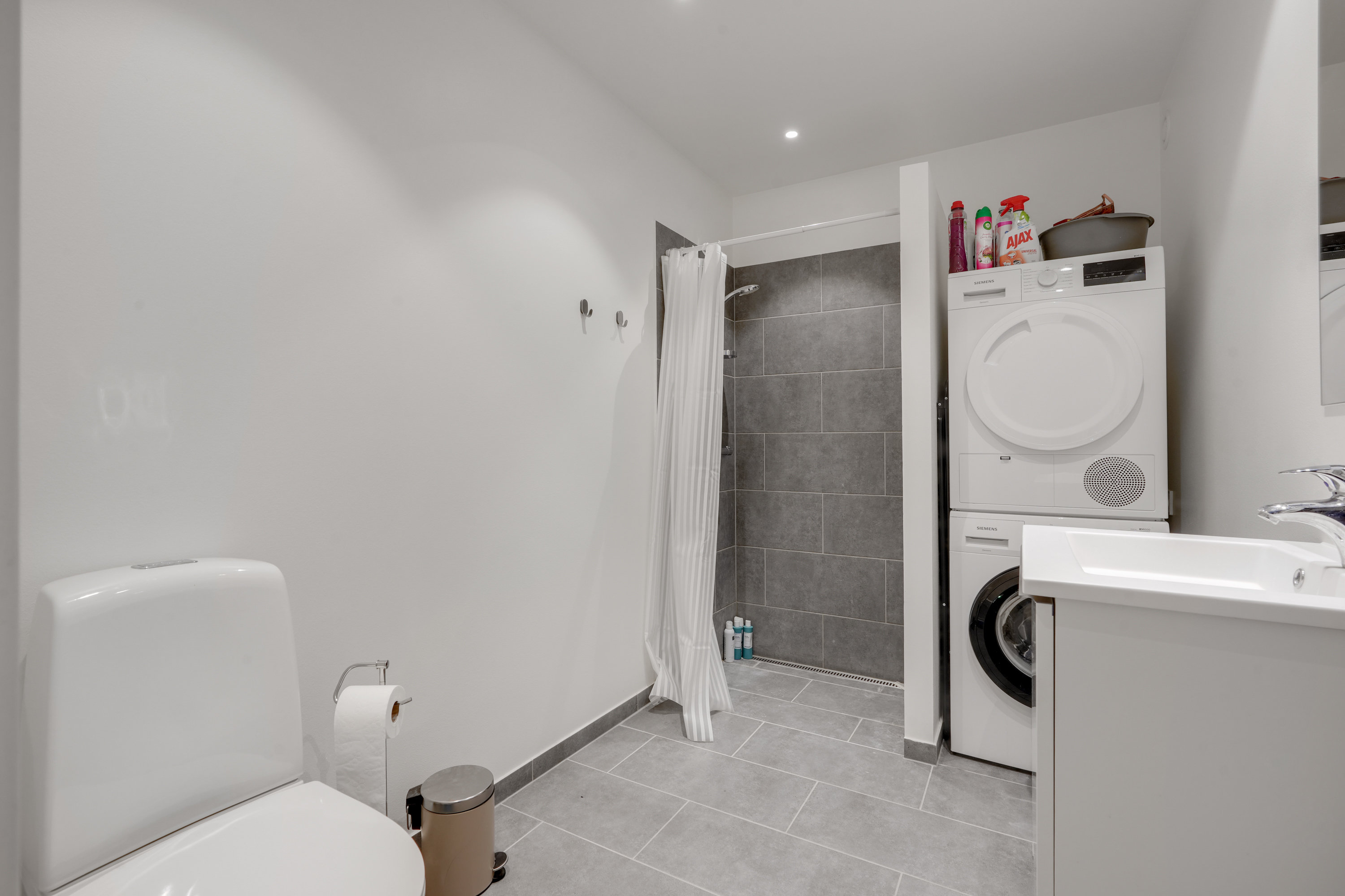 Fremhævet andet billede i fuldskærmstilstand. Billede af Vejlebrovej 114, 4. tv., 2635 Ishøj