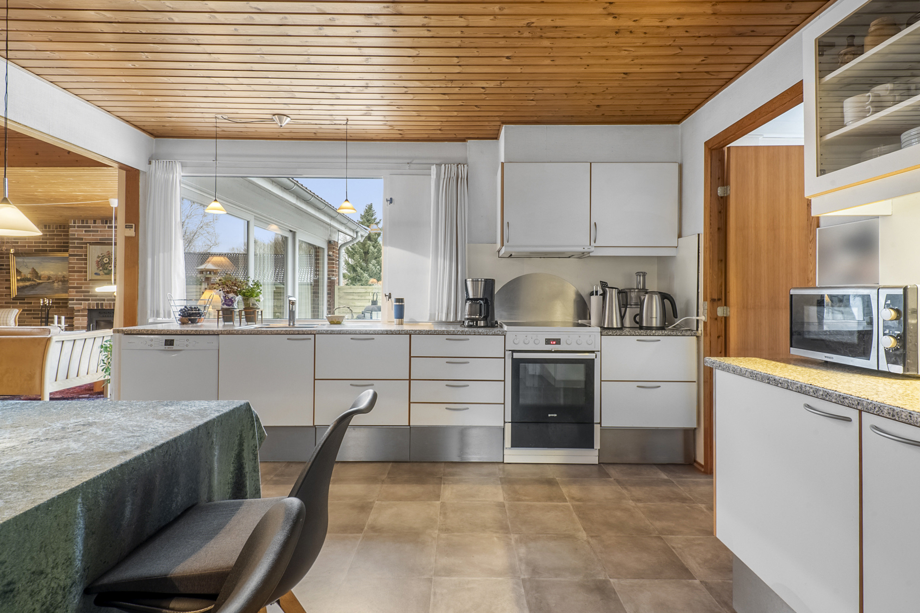 Miniaturebillede 1: køkken. Billede af Antilopevej 31, Ejby, 4623 Lille Skensved