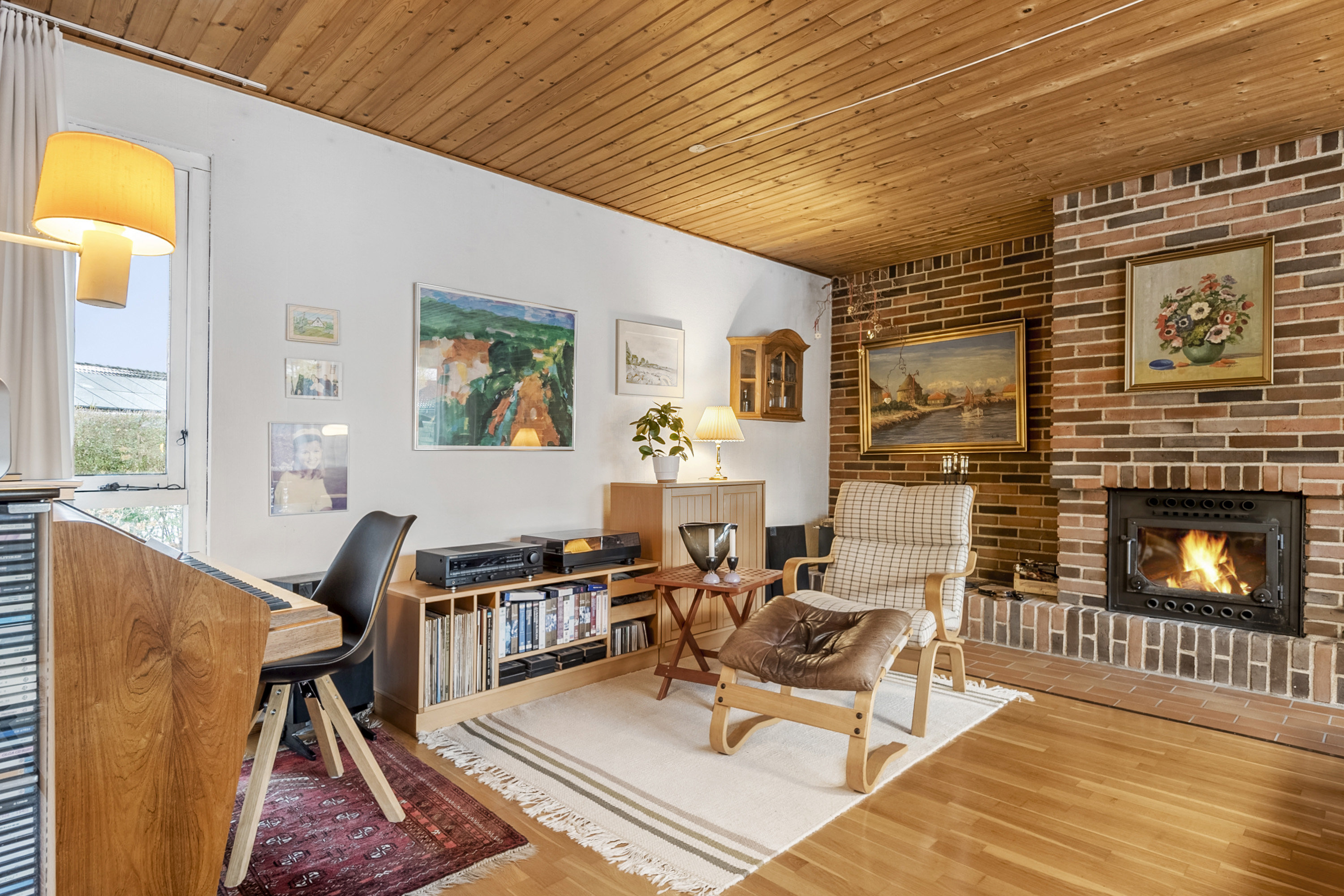 Fremhævet stue billede i fuldskærmstilstand. Billede af Antilopevej 31, Ejby, 4623 Lille Skensved