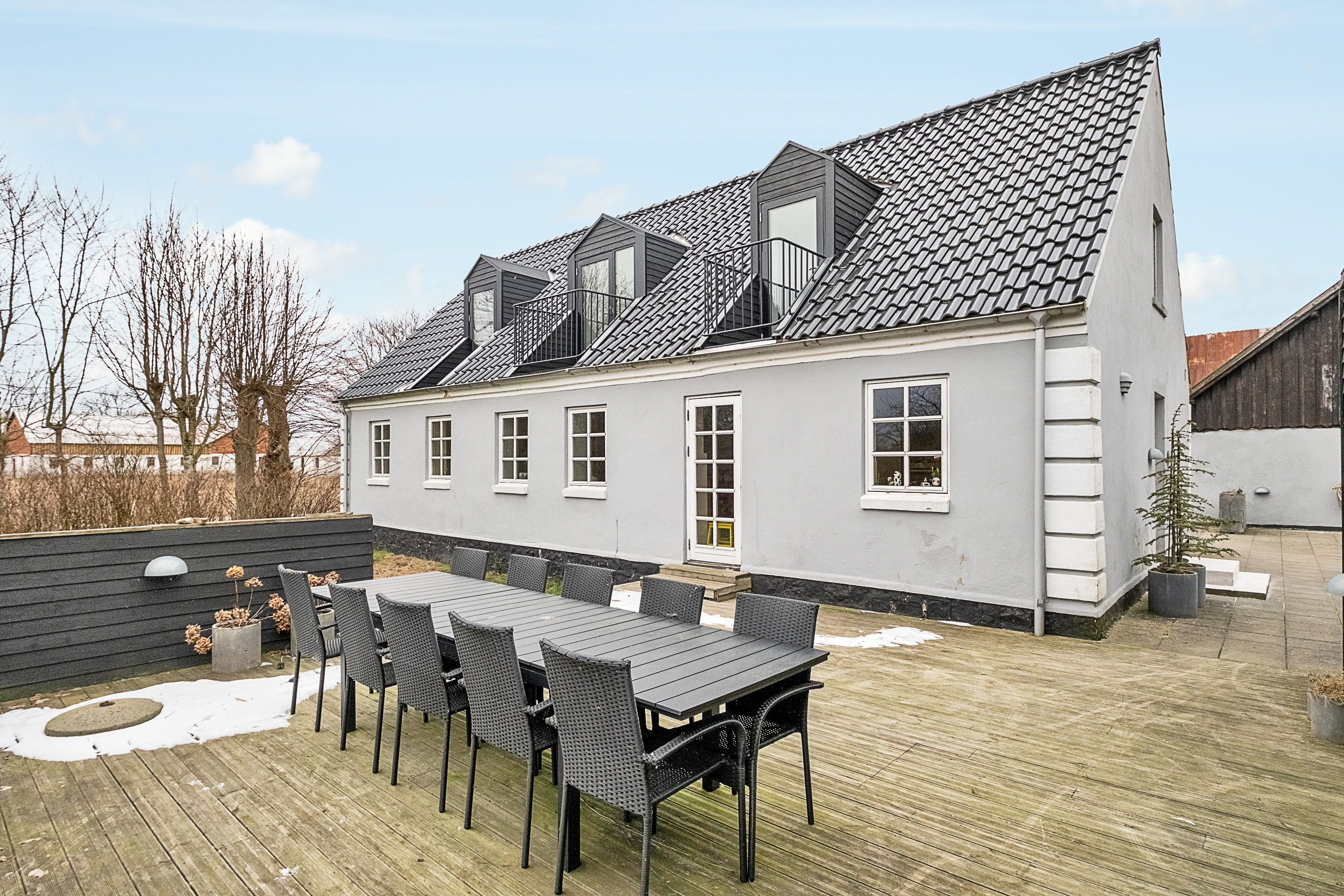 Fremhævet terrasse billede i fuldskærmstilstand. Billede af Clemensvej 5, Bendstrup, 8530 Hjortshøj