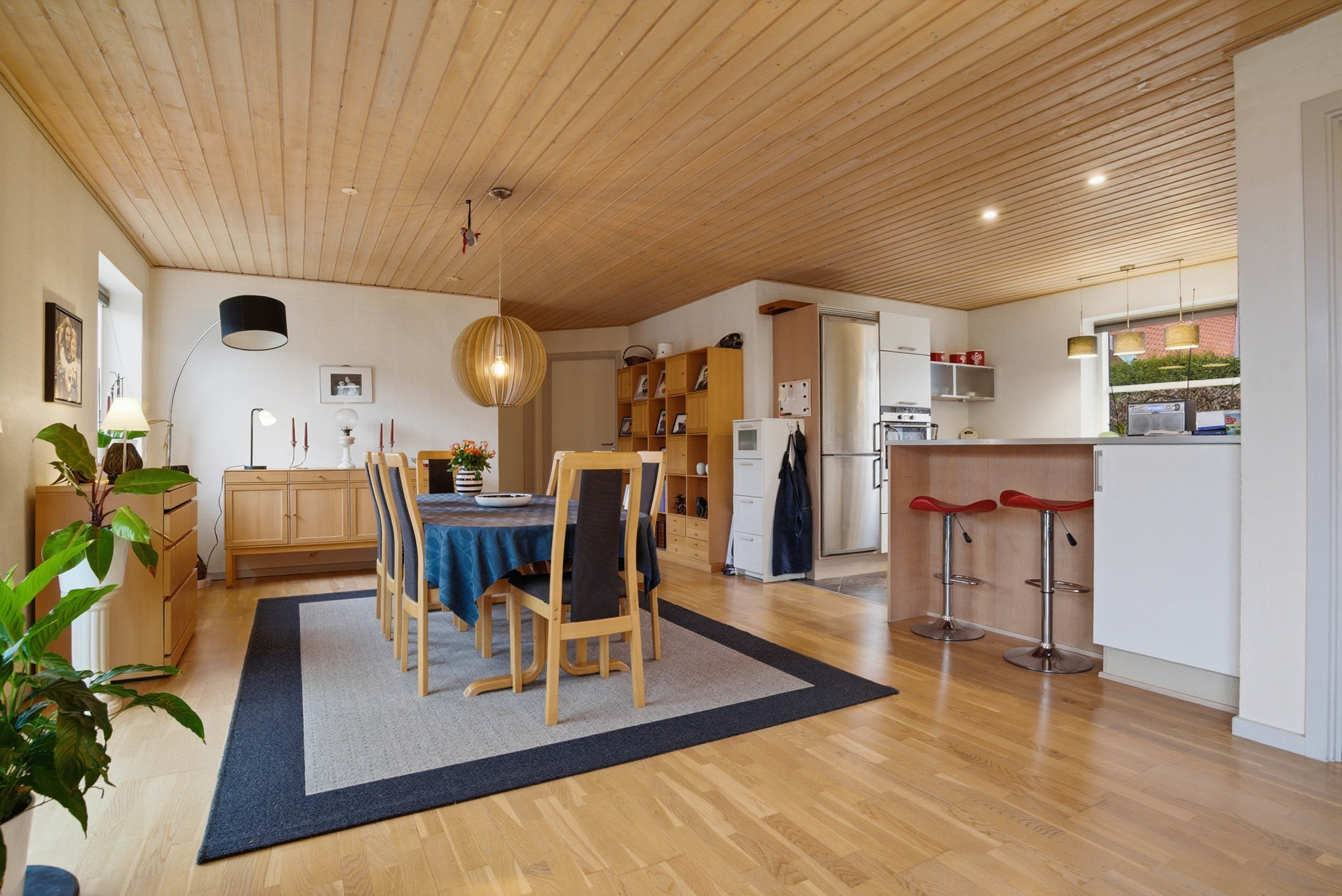 Fremhævet køkken alrum billede i fuldskærmstilstand. Billede af Blommehaven 5, 7570 Vemb