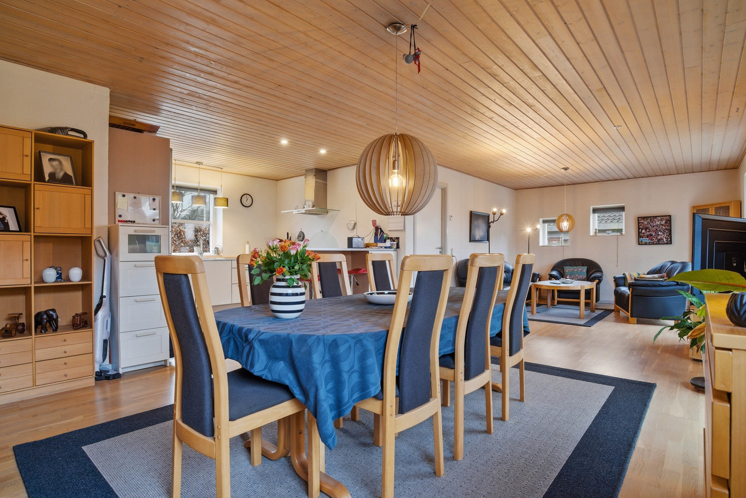 Fremhævet andet billede i fuldskærmstilstand. Billede af Blommehaven 5, 7570 Vemb