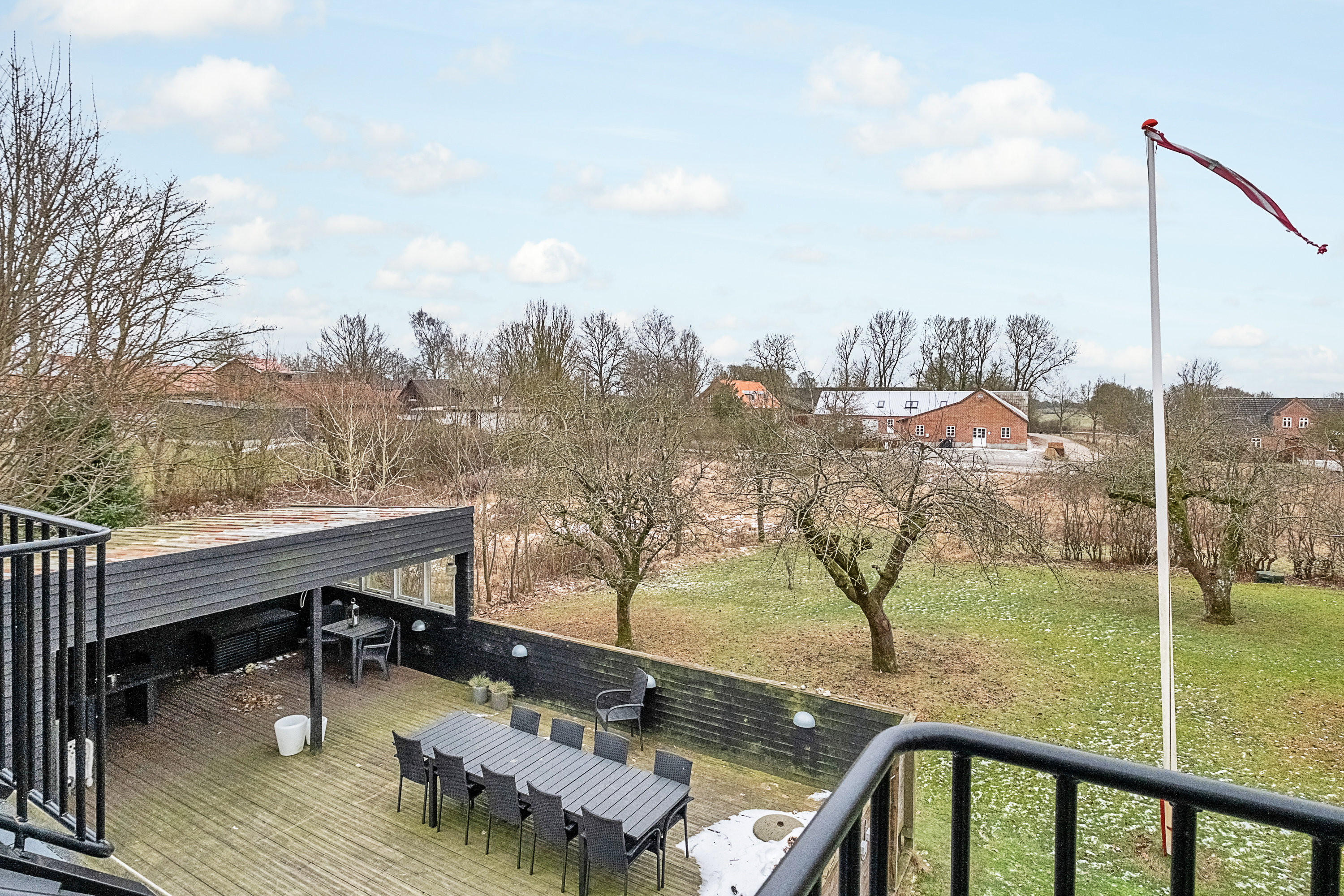 Fremhævet udsigt billede i fuldskærmstilstand. Billede af Clemensvej 5, Bendstrup, 8530 Hjortshøj