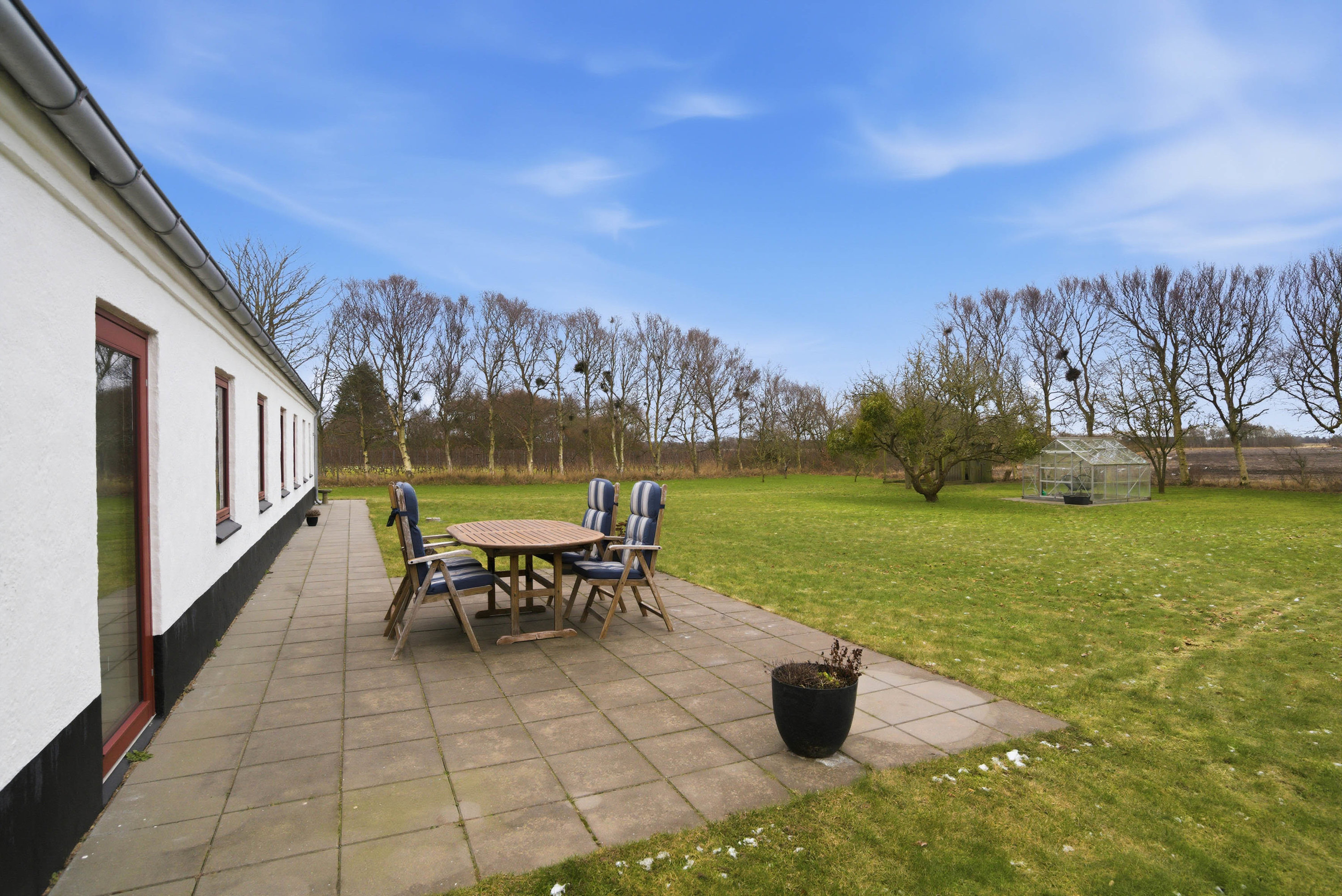 Fremhævet terrasse billede i fuldskærmstilstand. Billede af Skalstrupvej 57, Skalstrup, 7570 Vemb