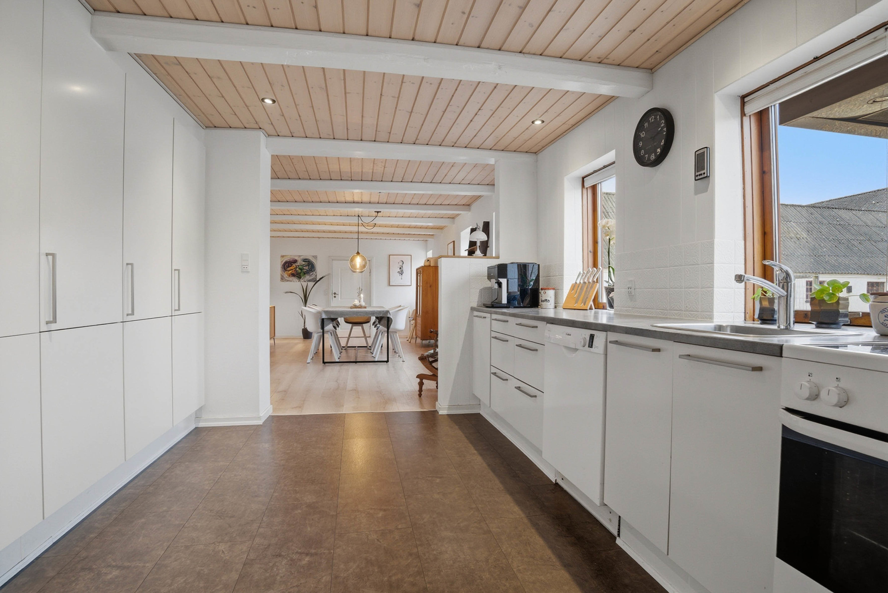 Fremhævet køkken billede i fuldskærmstilstand. Billede af Skalstrupvej 57, Skalstrup, 7570 Vemb