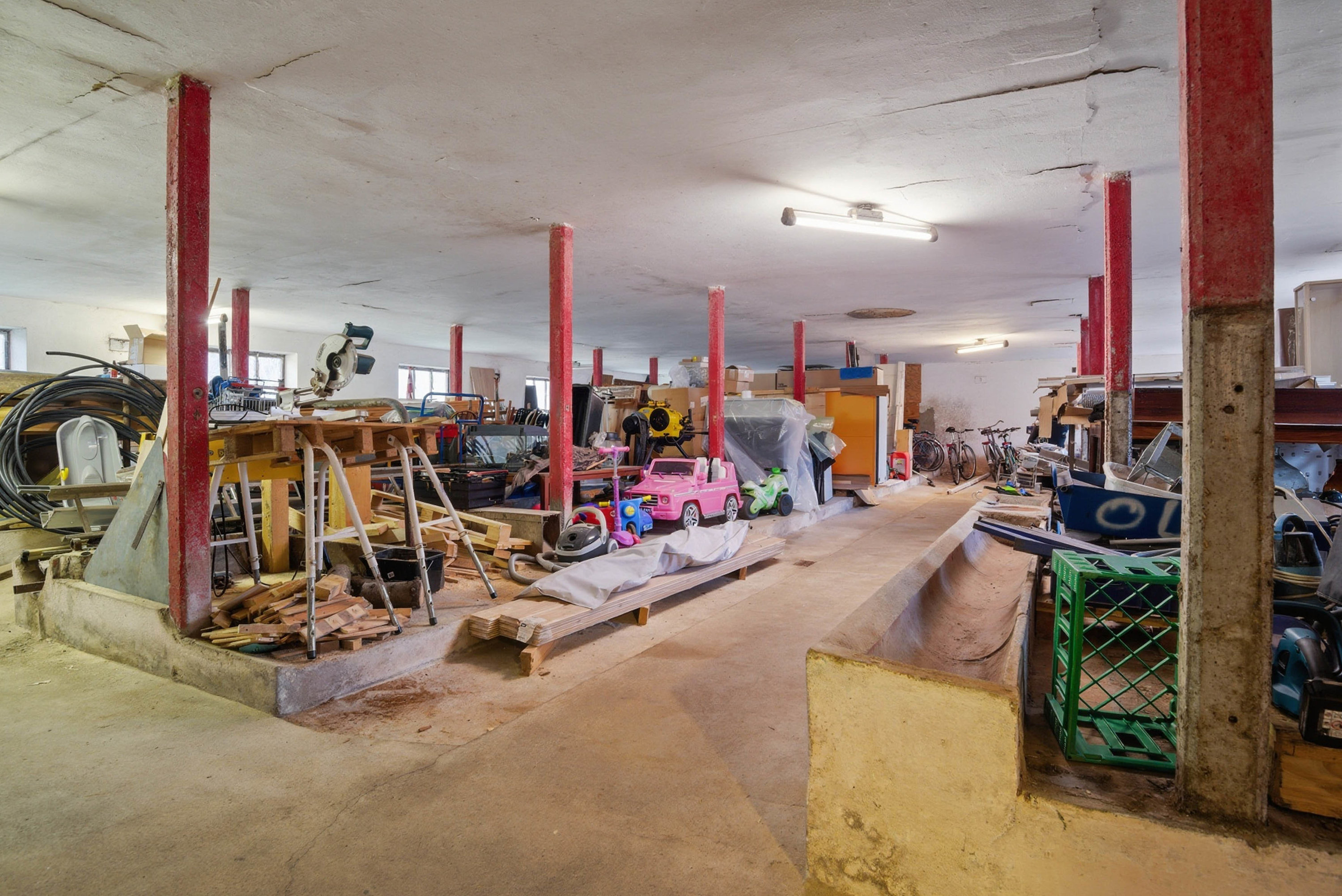 Fremhævet stald billede i fuldskærmstilstand. Billede af Skalstrupvej 57, Skalstrup, 7570 Vemb