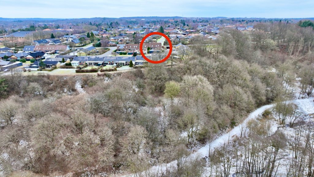 Miniaturebillede 1: dronefoto. Billede af Otte Ruds Vej 9, 7100 Vejle