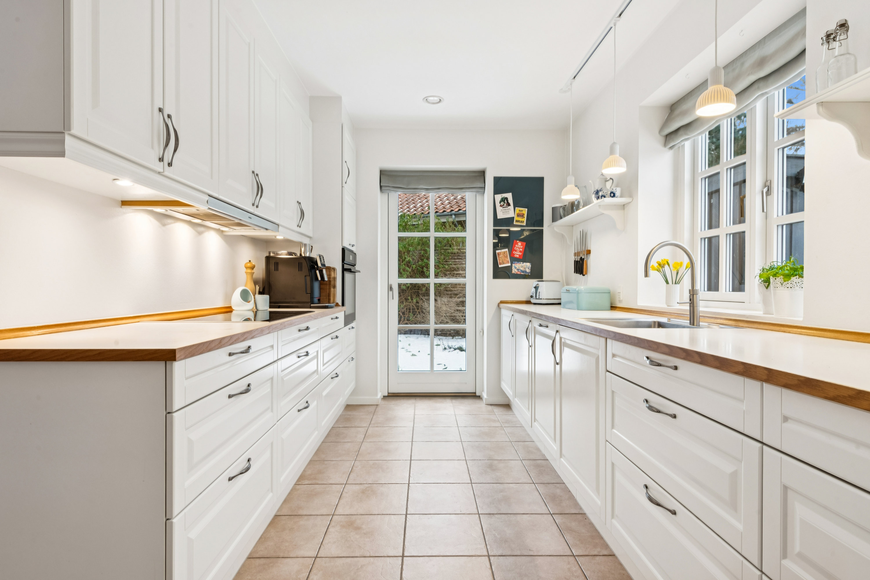 Fremhævet køkken billede i fuldskærmstilstand. Billede af Hanehøj 33, 2880 Bagsværd