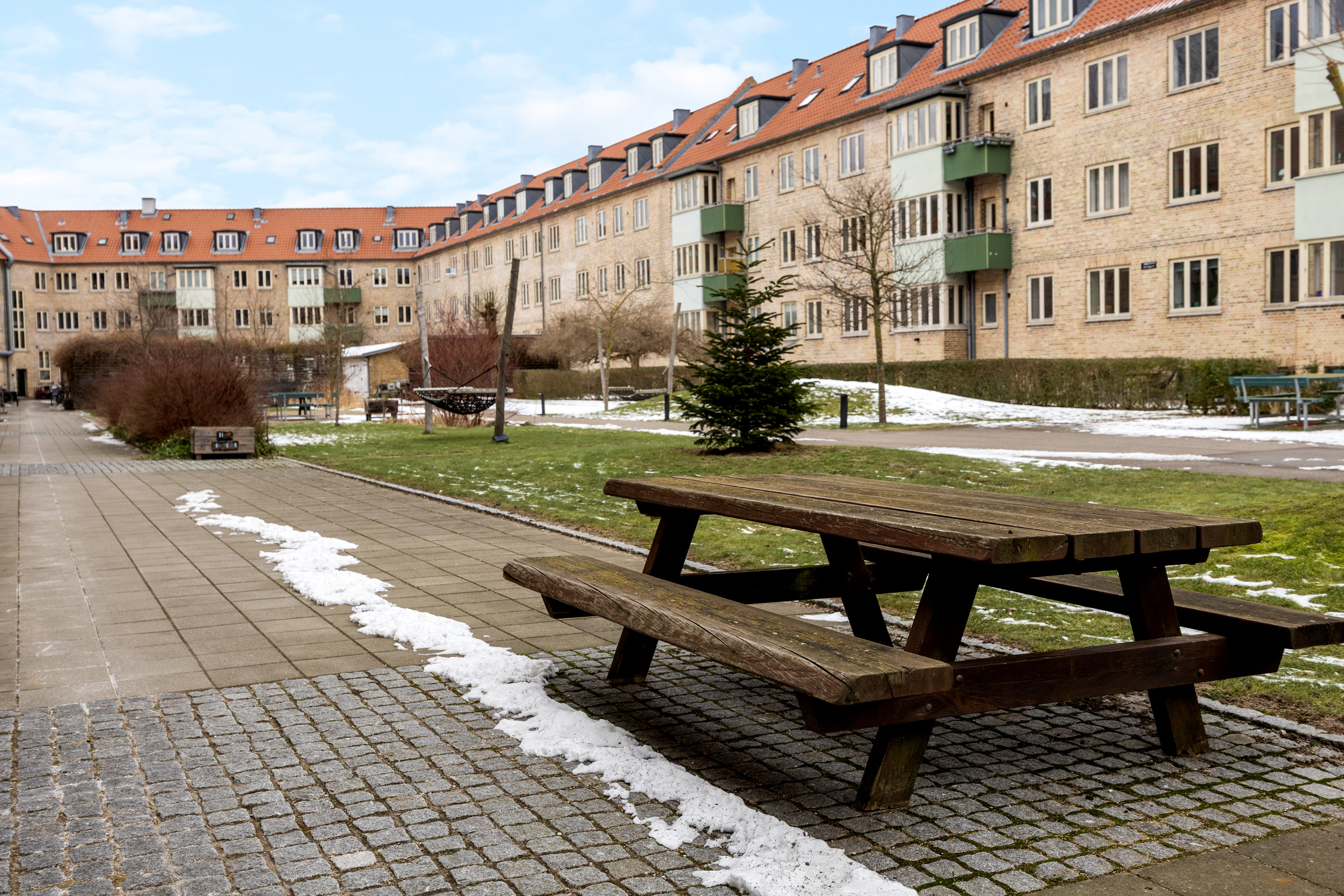 Fremhævet gårdmiljø billede i fuldskærmstilstand. Billede af Sjælør Boulevard 26, 2. th., 2450 København SV