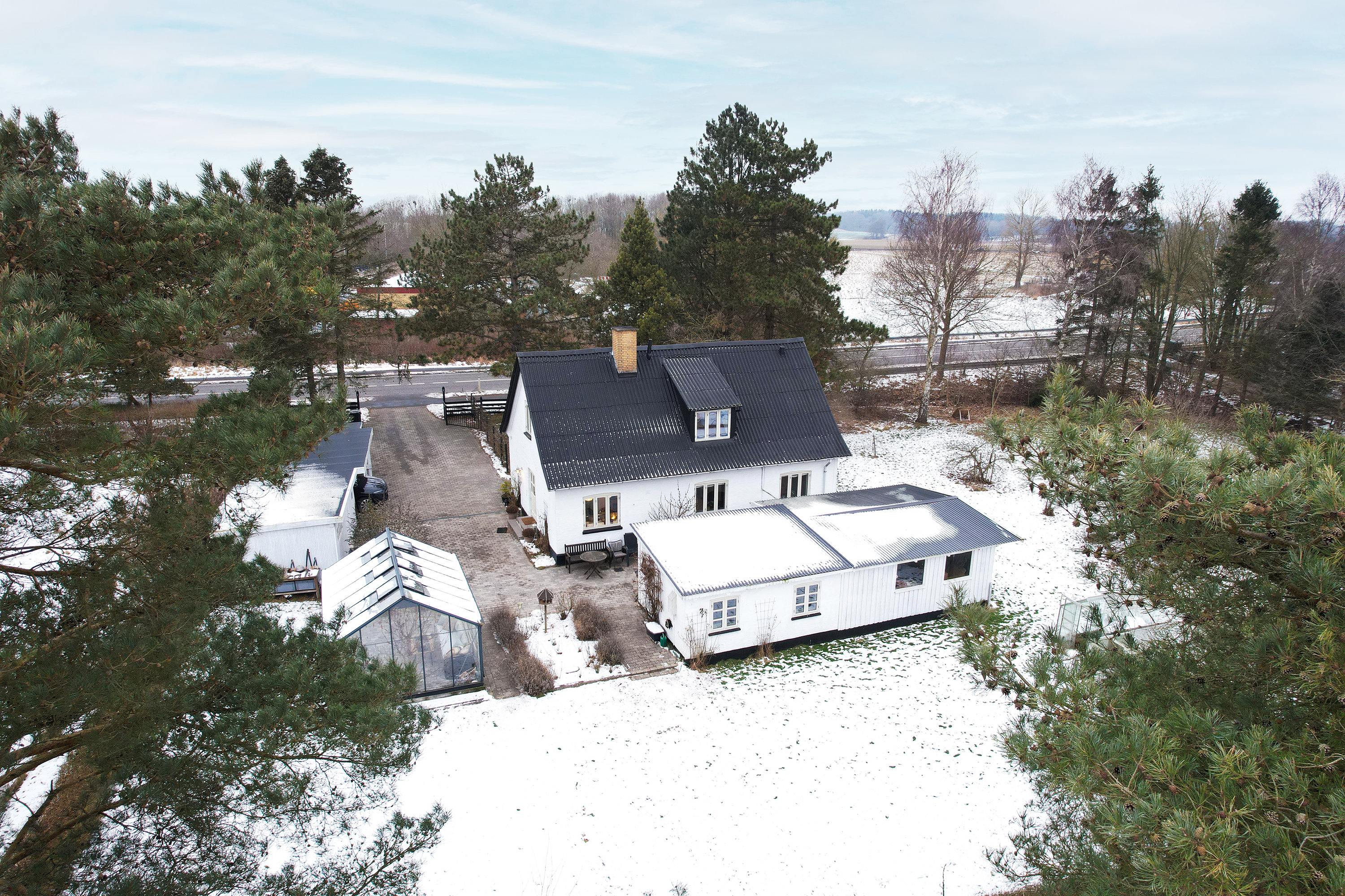 Fremhævet ejendommen billede i fuldskærmstilstand. Billede af Landevejen 38, 4060 Kirke Såby