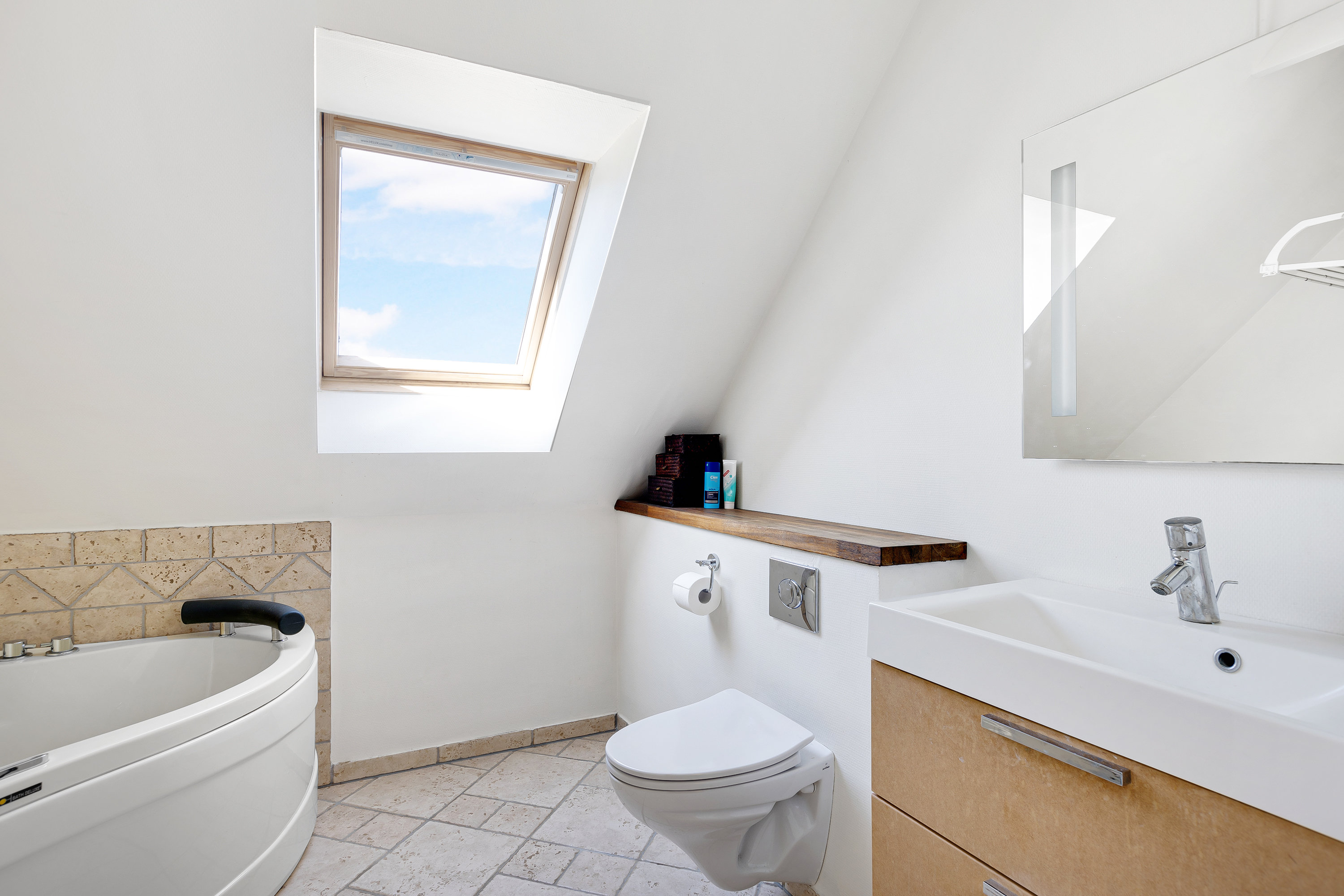 Fremhævet  billede i fuldskærmstilstand. Billede af Kirstinebjergvej 19, Årslev, 5792 Årslev