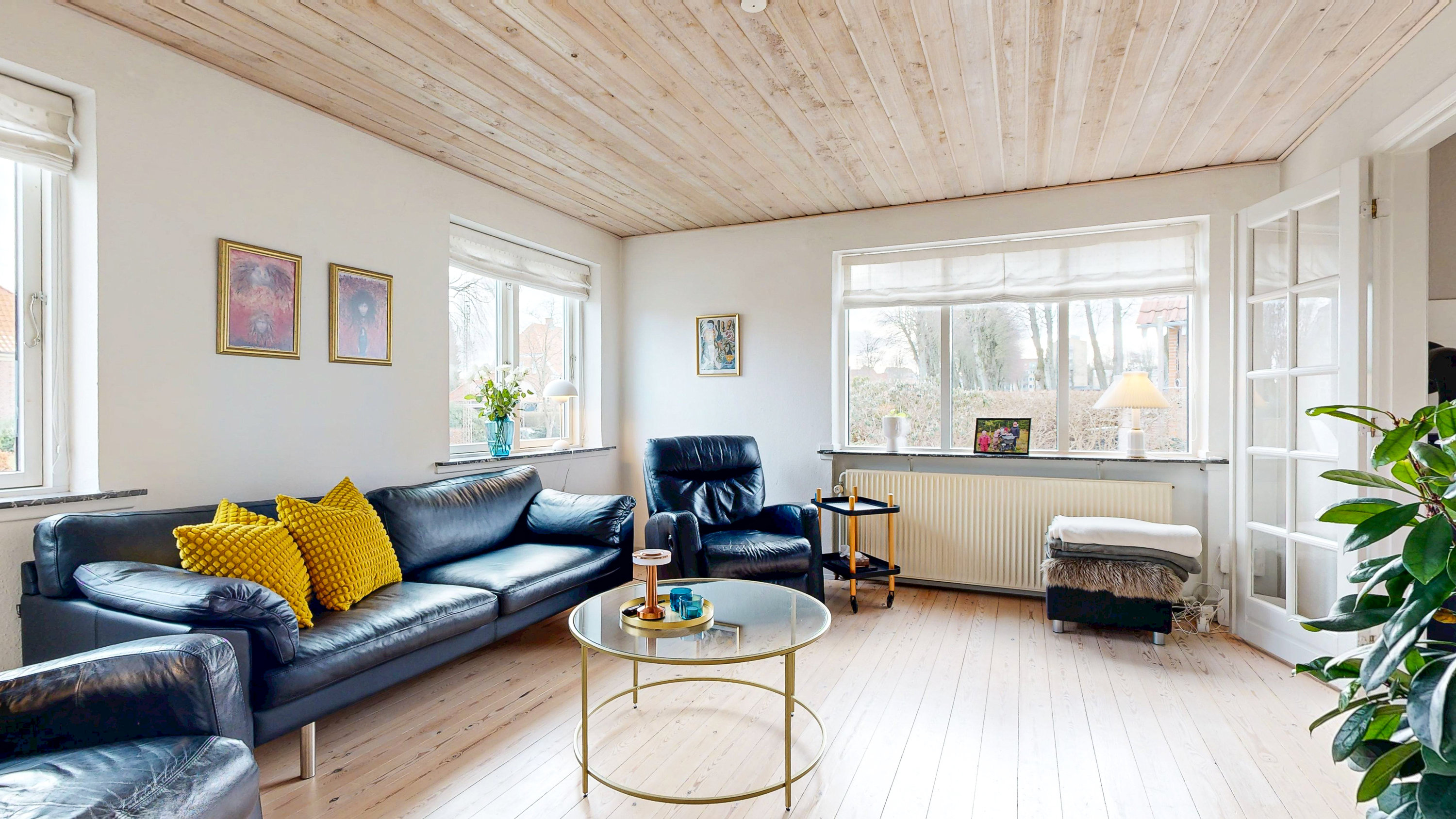 Fremhævet stue billede i fuldskærmstilstand. Billede af Gl. Aalborgvej 5, 8800 Viborg