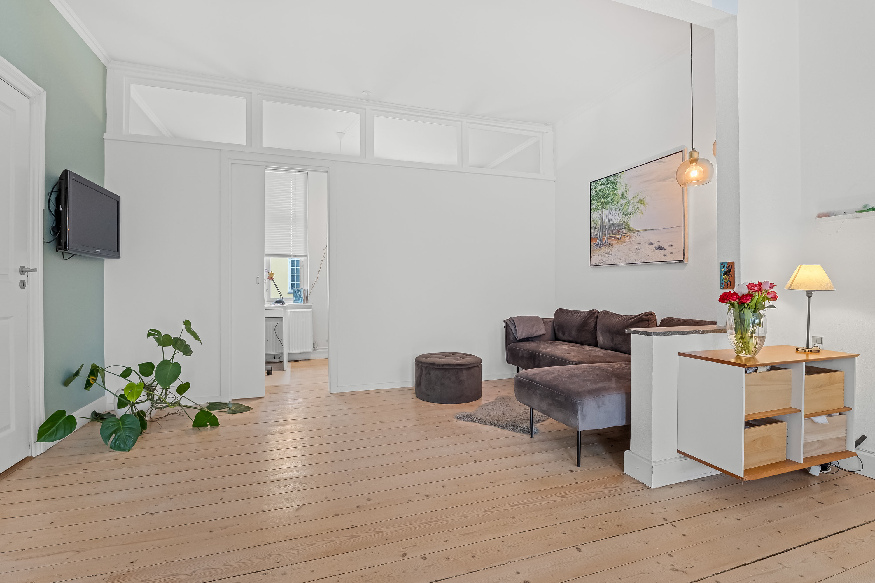 Fremhævet stue billede i fuldskærmstilstand. Billede af Ryesgade 39, 4800 Nykøbing F