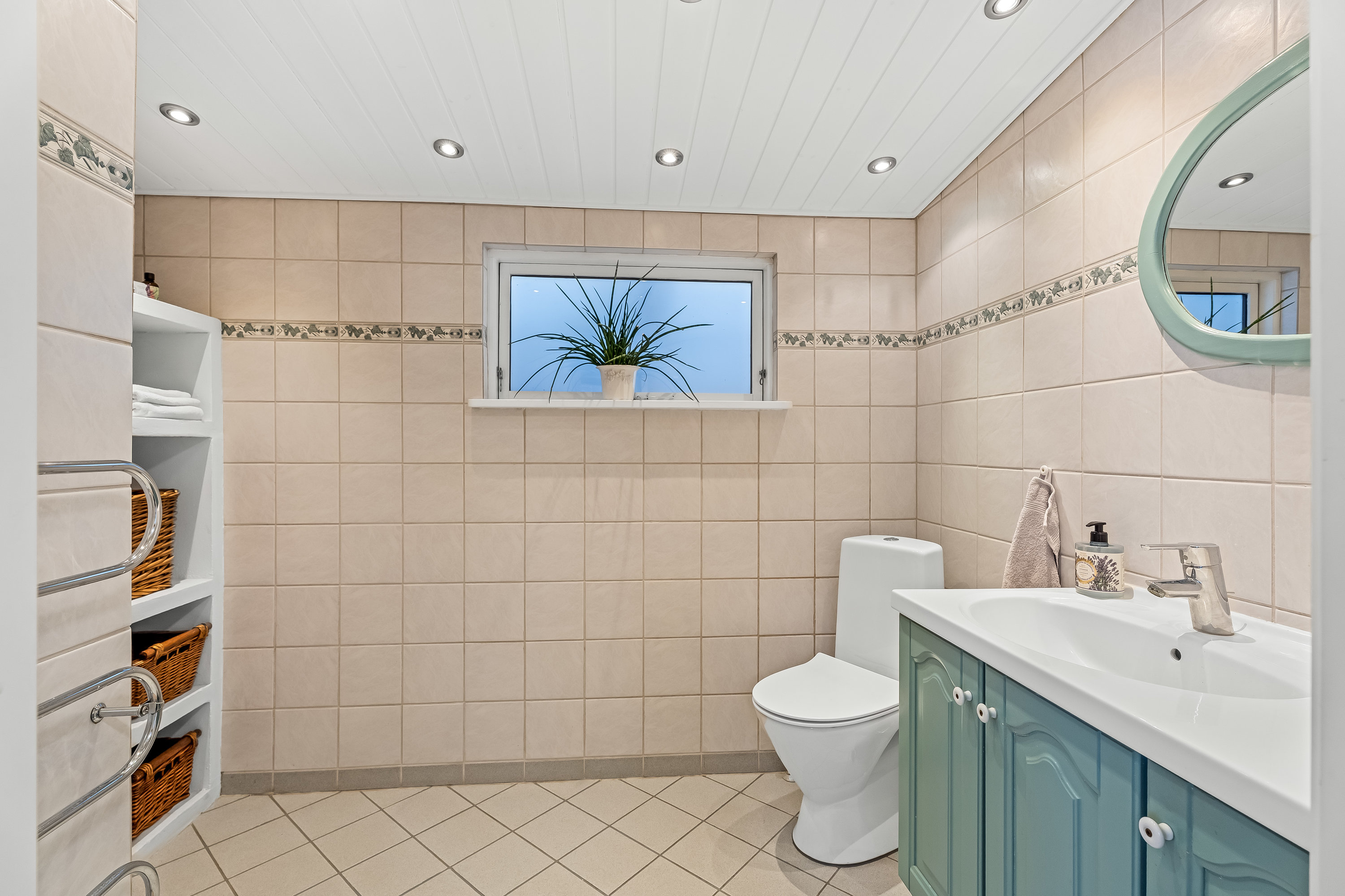 Fremhævet badeværelse billede i fuldskærmstilstand. Billede af Stoffervej 1, 4892 Kettinge