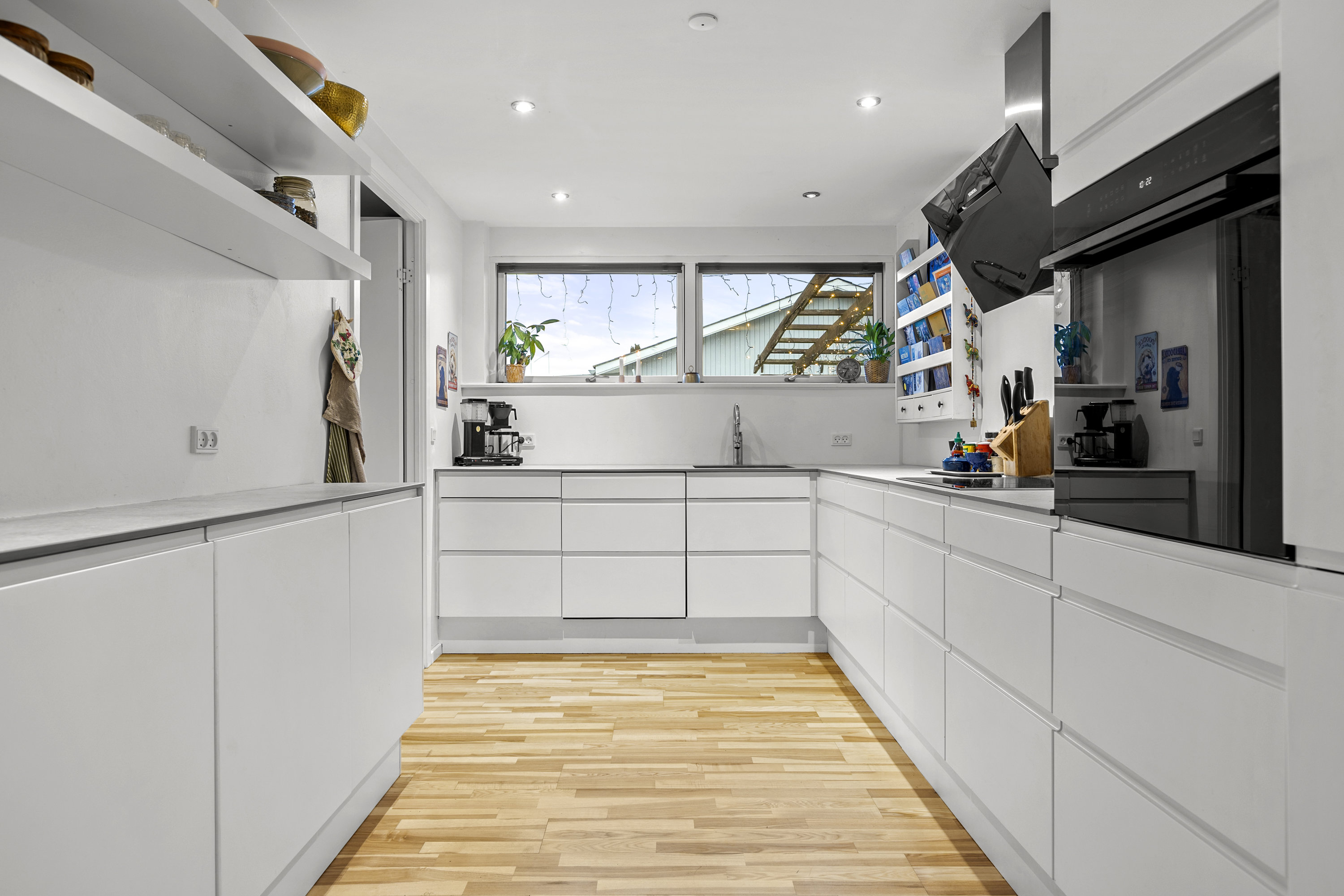 Fremhævet køkken billede i fuldskærmstilstand. Billede af Svinget 17, 4050 Skibby