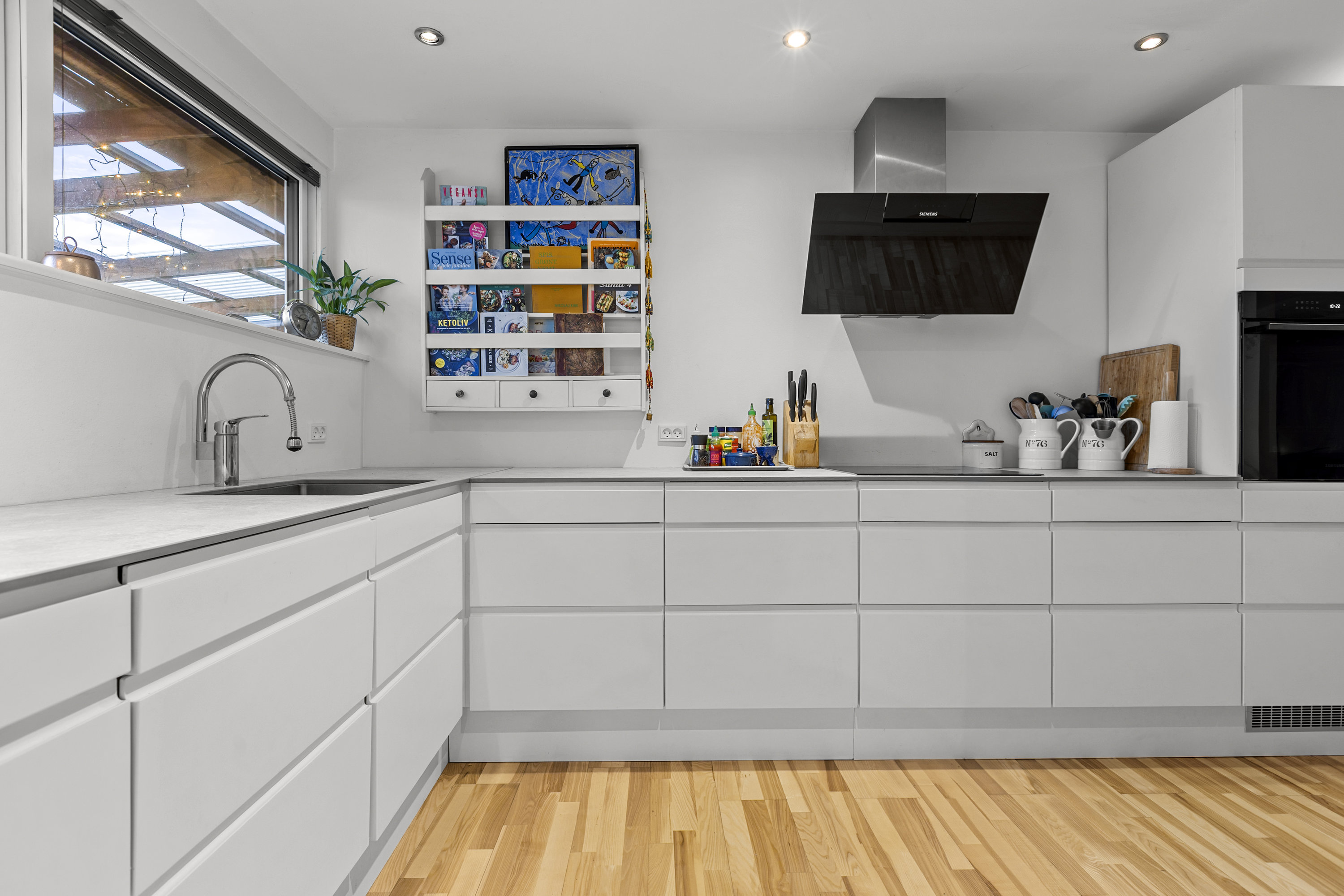 Fremhævet køkken billede i fuldskærmstilstand. Billede af Svinget 17, 4050 Skibby