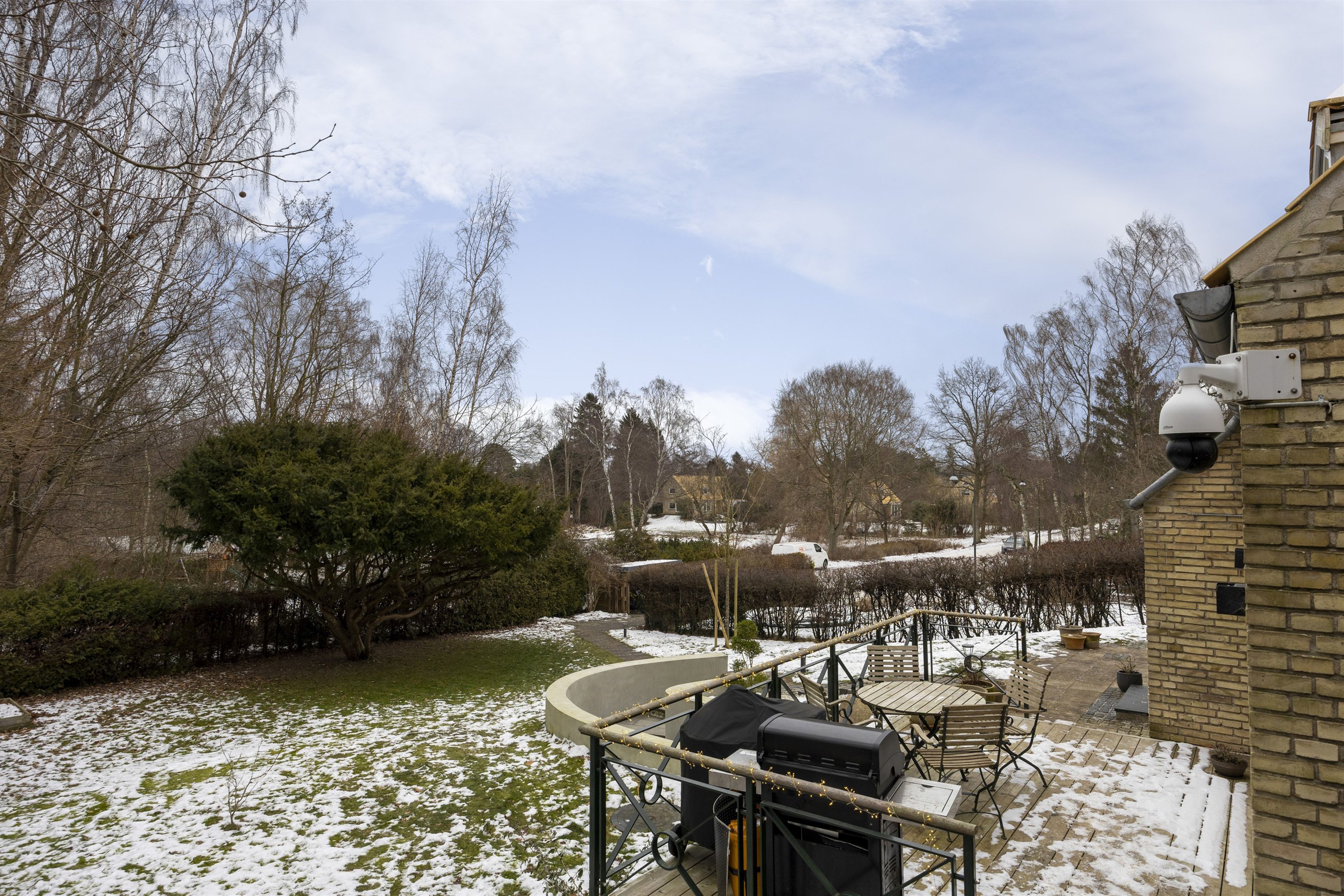 Fremhævet have billede i fuldskærmstilstand. Billede af Ellesøpark 53, 2950 Vedbæk